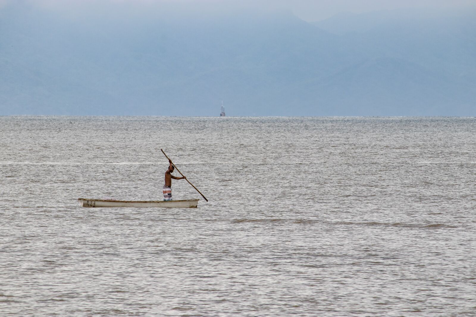 Canon EOS 80D sample photo. Canoe, fishing, sea photography