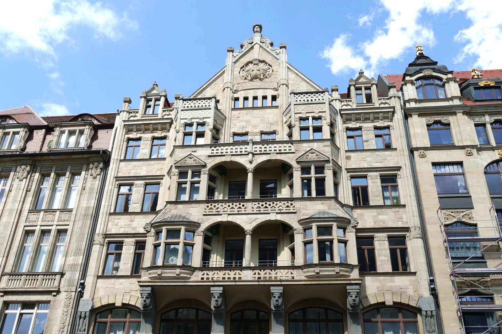 Panasonic Lumix DMC-FZ1000 sample photo. Leipzig, saxony, architecture photography