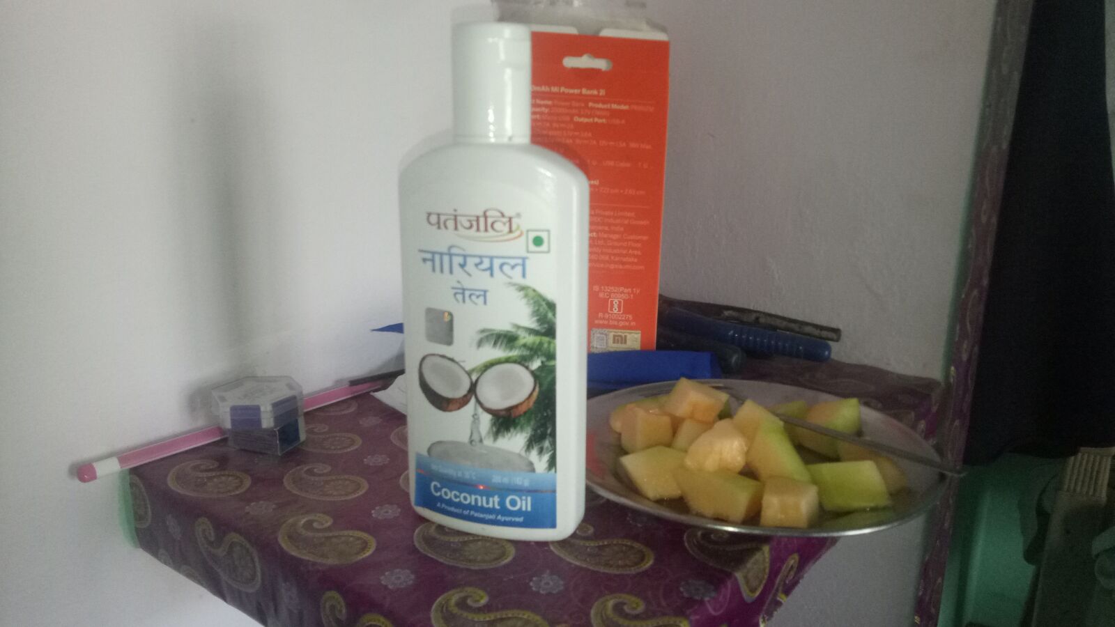 OPPO A1601 sample photo. Shampoo, fruit, table photography