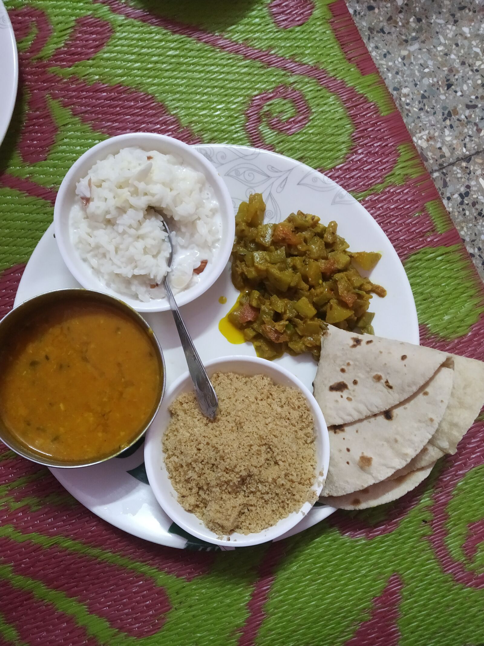 Xiaomi Redmi Note 7 sample photo. Kheer, dal, churma photography