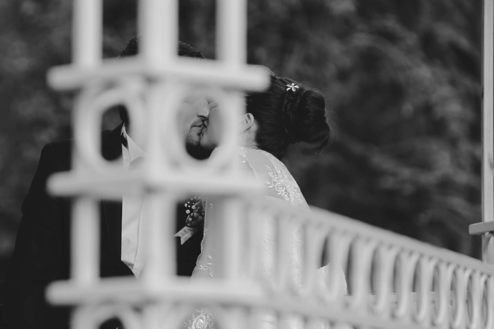 Canon EF 70-200mm F2.8L IS USM sample photo. Black and white, bride photography