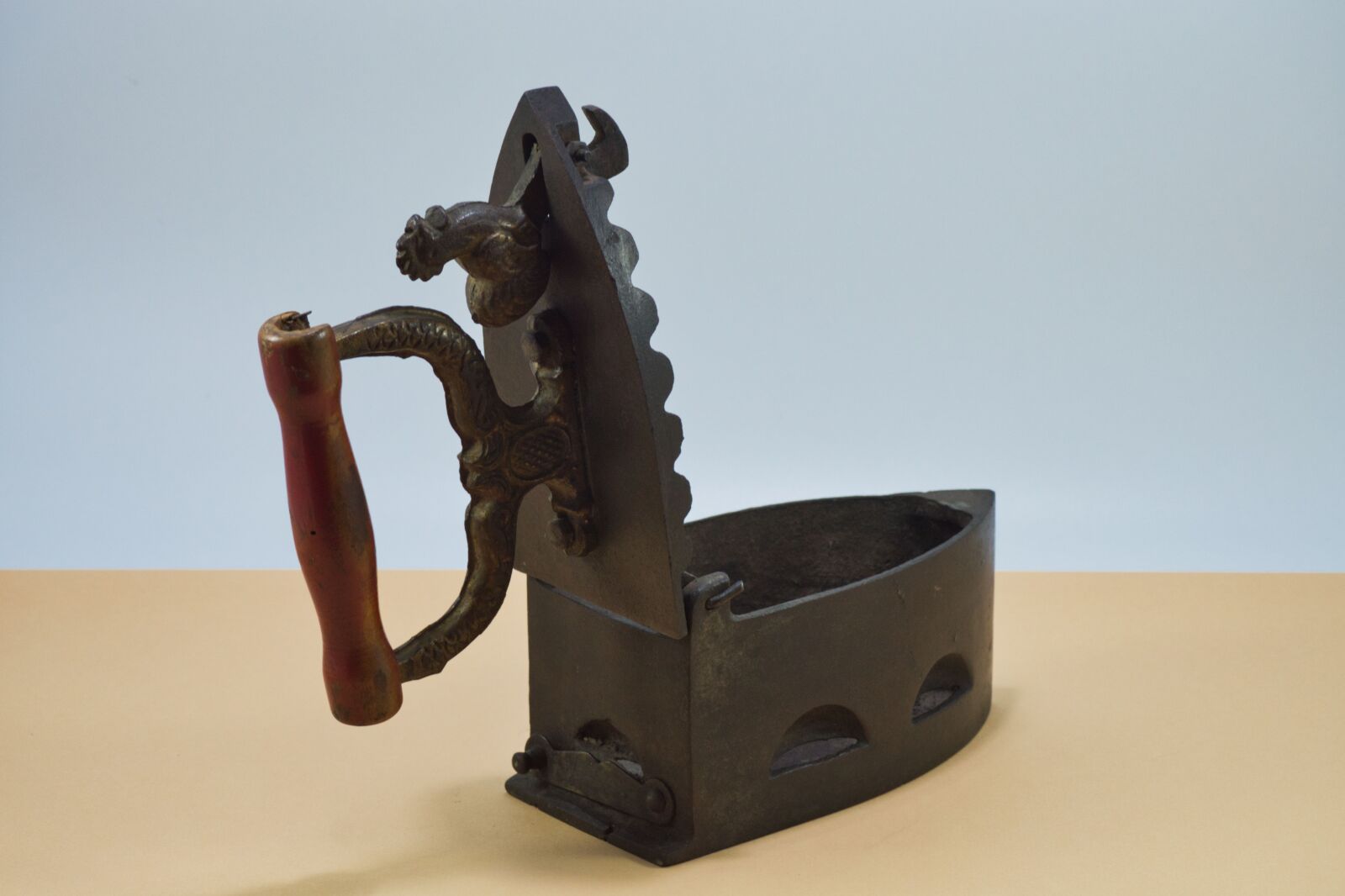 Nikon D3200 sample photo. Iron, vintage, old photography