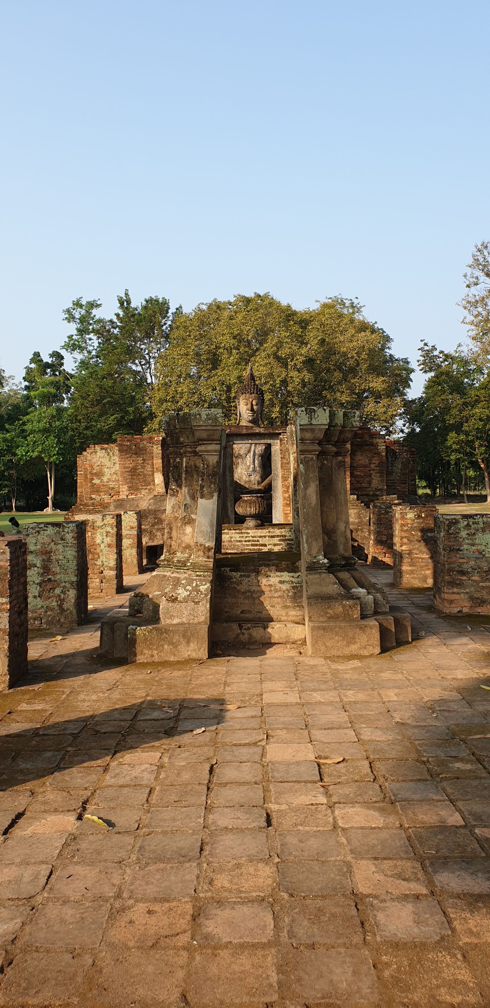 Samsung Galaxy Note9 sample photo. Sukhothai historical park, tourism photography