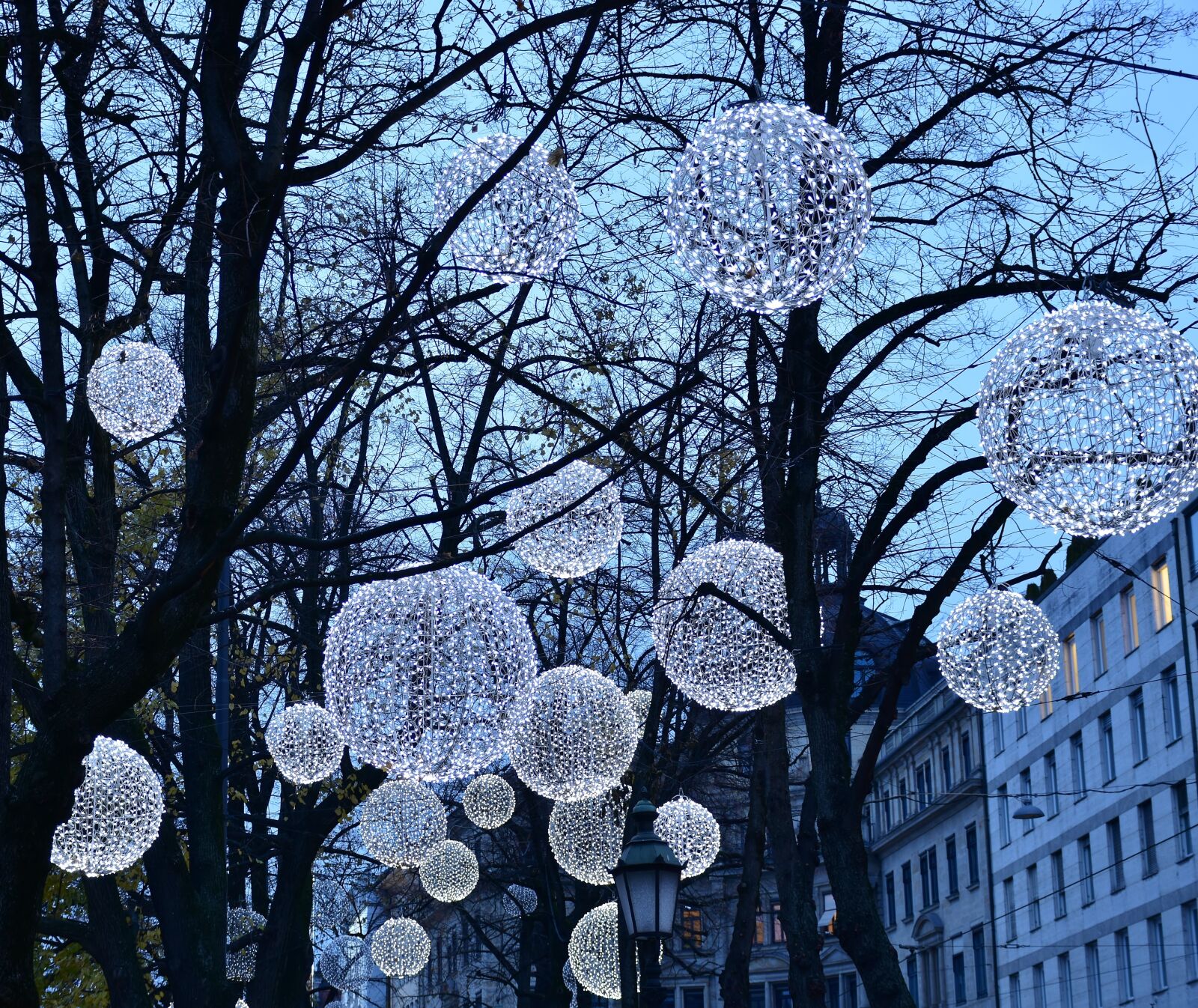 Nikon D7200 sample photo. Light, lamps, evening photography