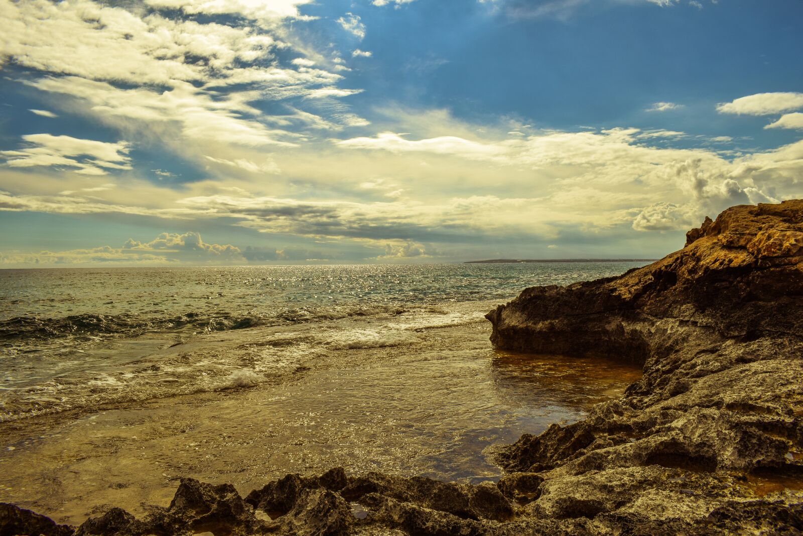 Nikon D3300 sample photo. Rocky coast, sea, sky photography