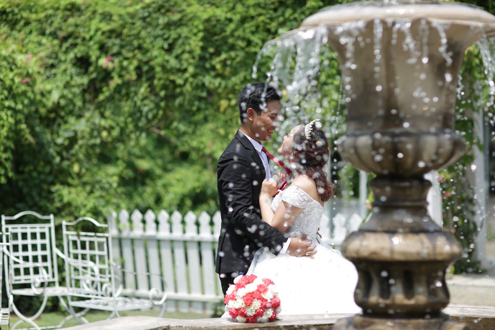 Canon EOS 5D Mark III + Canon EF 85mm F1.2L II USM sample photo. Couple, wedding, marriage photography