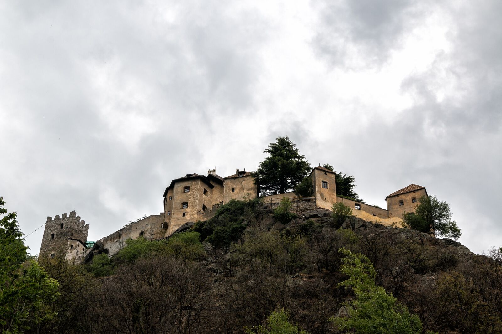 Canon EOS 70D sample photo. Castle, fortress, juval photography