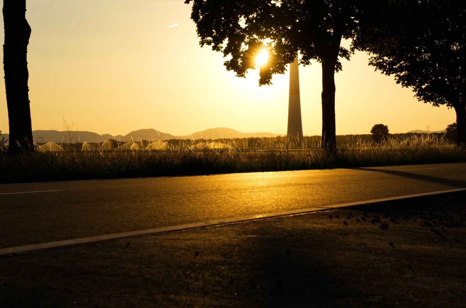 Sony E 55-210mm F4.5-6.3 OSS sample photo. Sunset, abendstimmung, twilight photography