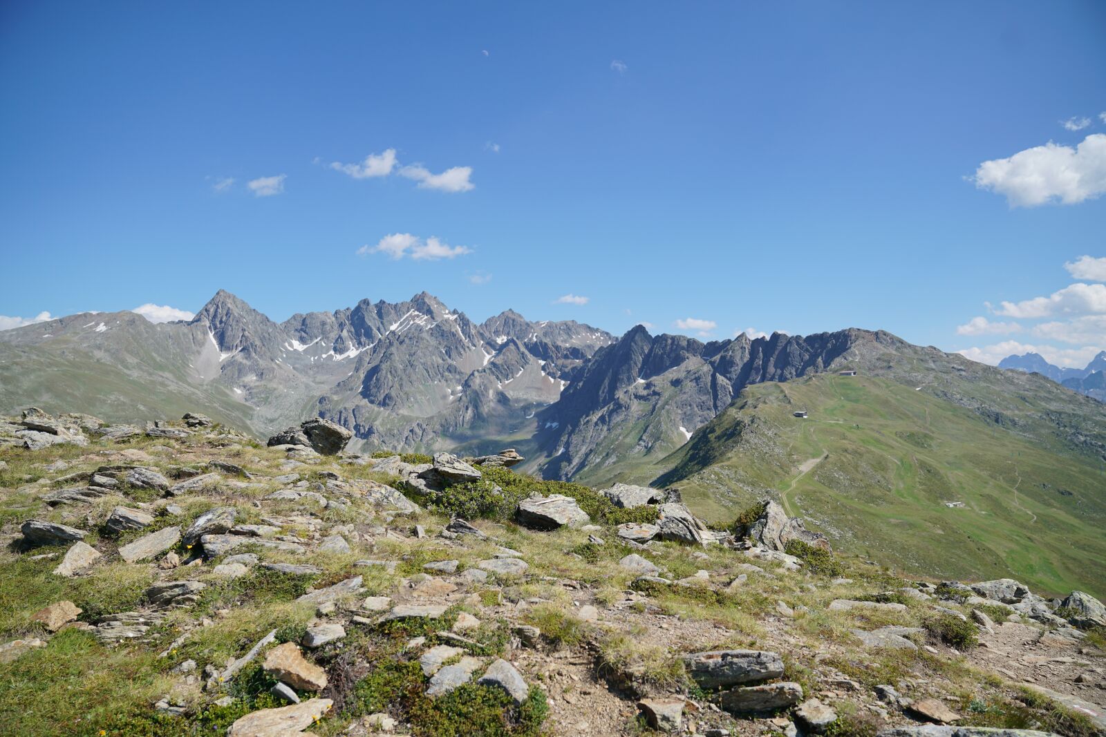 Sony a7R II + Sony FE 24-70mm F2.8 GM sample photo. Mountains, view, landscape photography