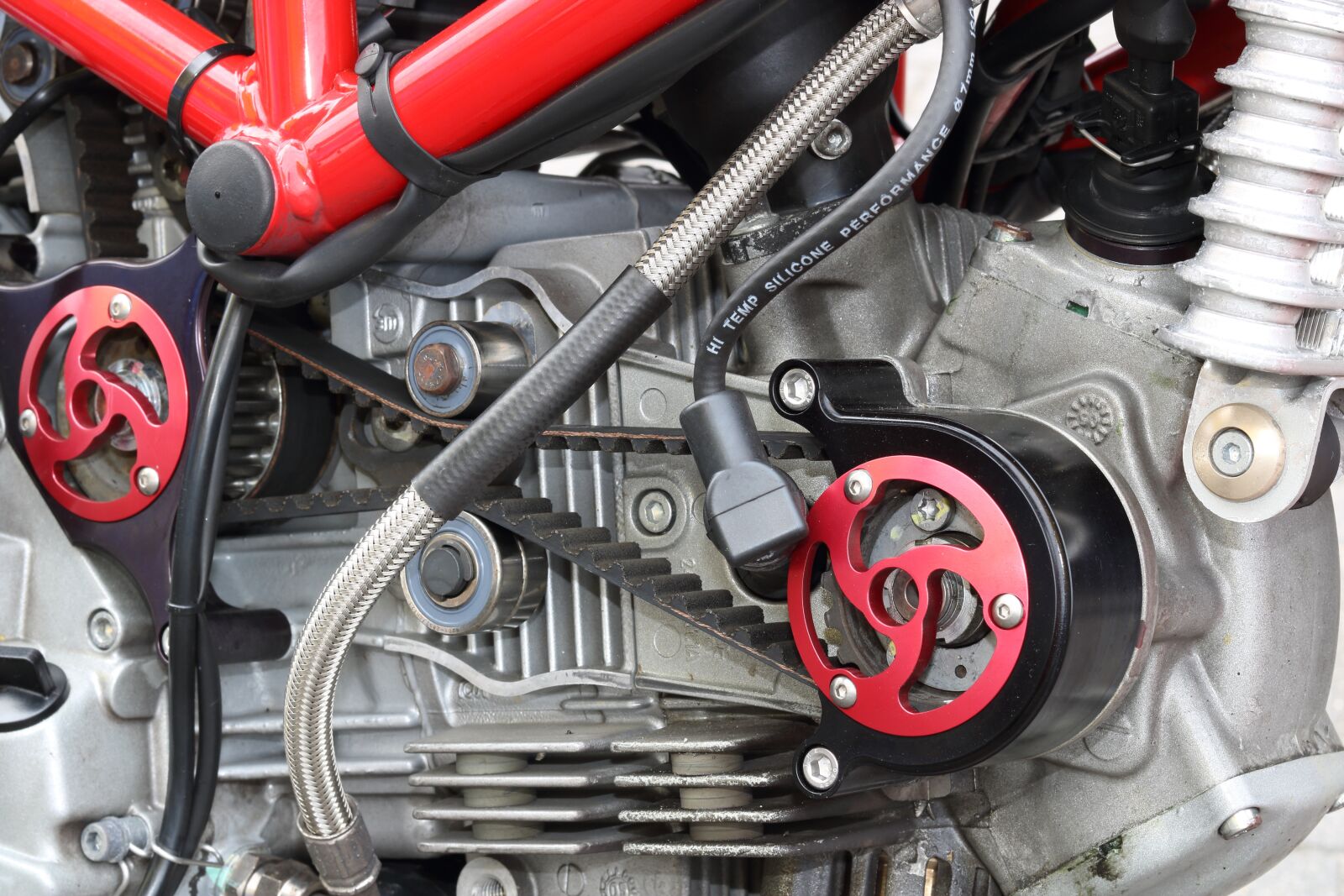 Canon EOS 750D (EOS Rebel T6i / EOS Kiss X8i) sample photo. Ducati, monster, motorcycle photography