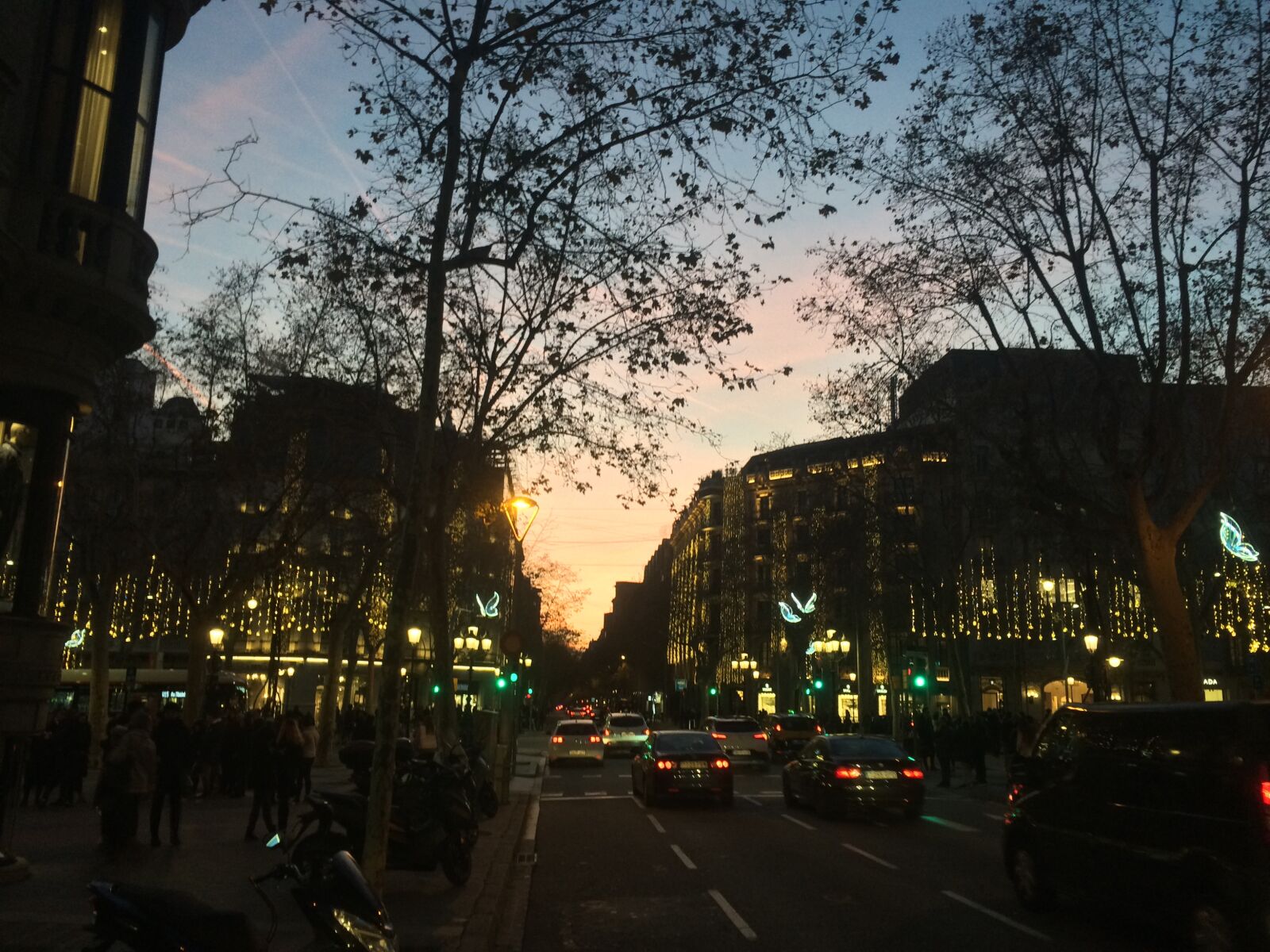 Apple iPhone 5s sample photo. City, barcelona, urban photography