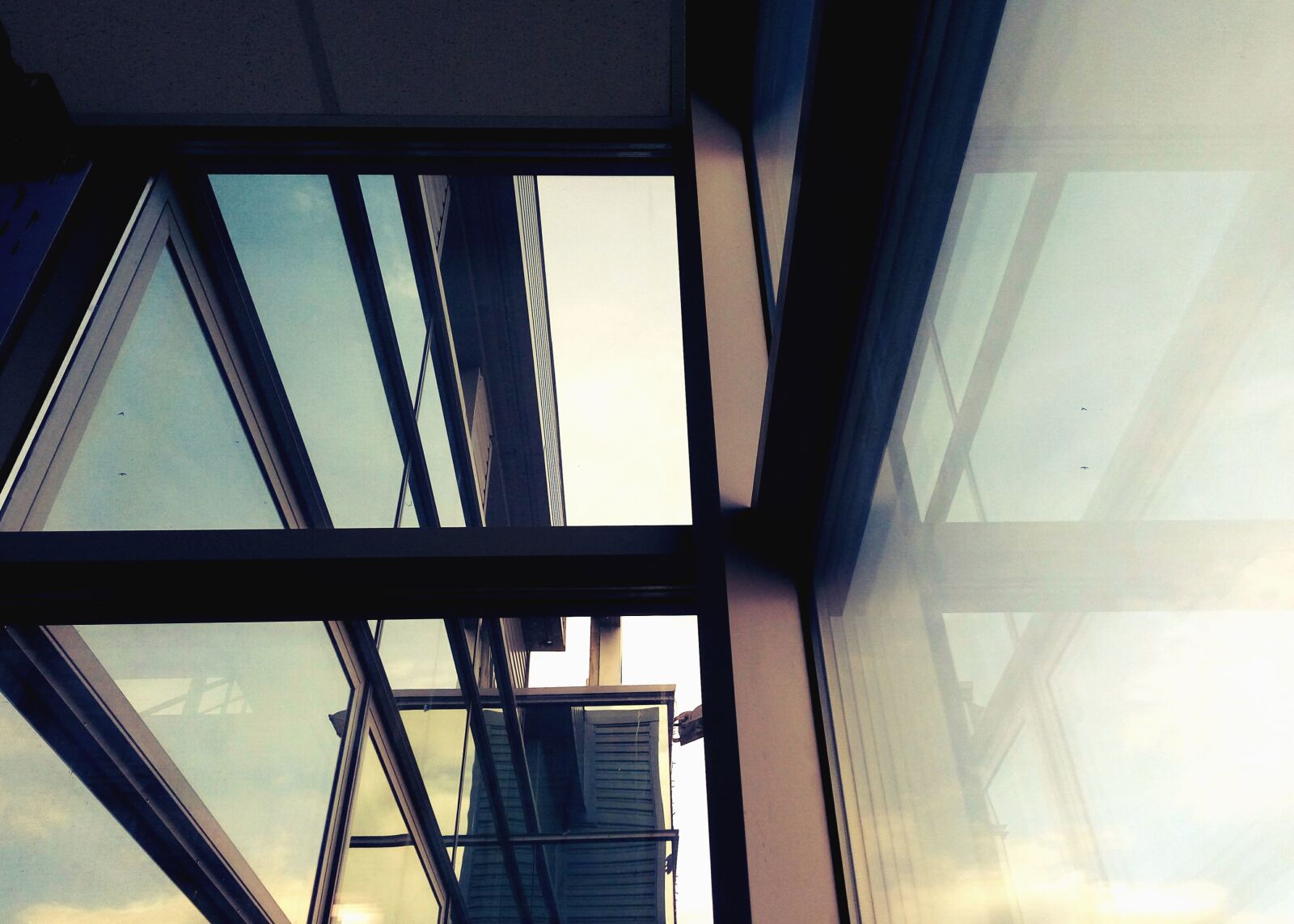 Xiaomi Redmi Note 3 sample photo. Building, glass, facade, architecture photography