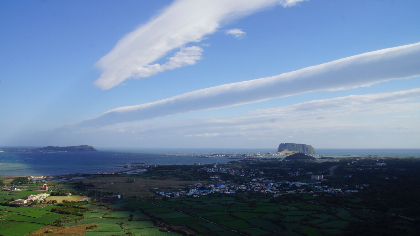 Sony SLT-A65 (SLT-A65V) sample photo. Jeju island, cloud, shiroyama photography