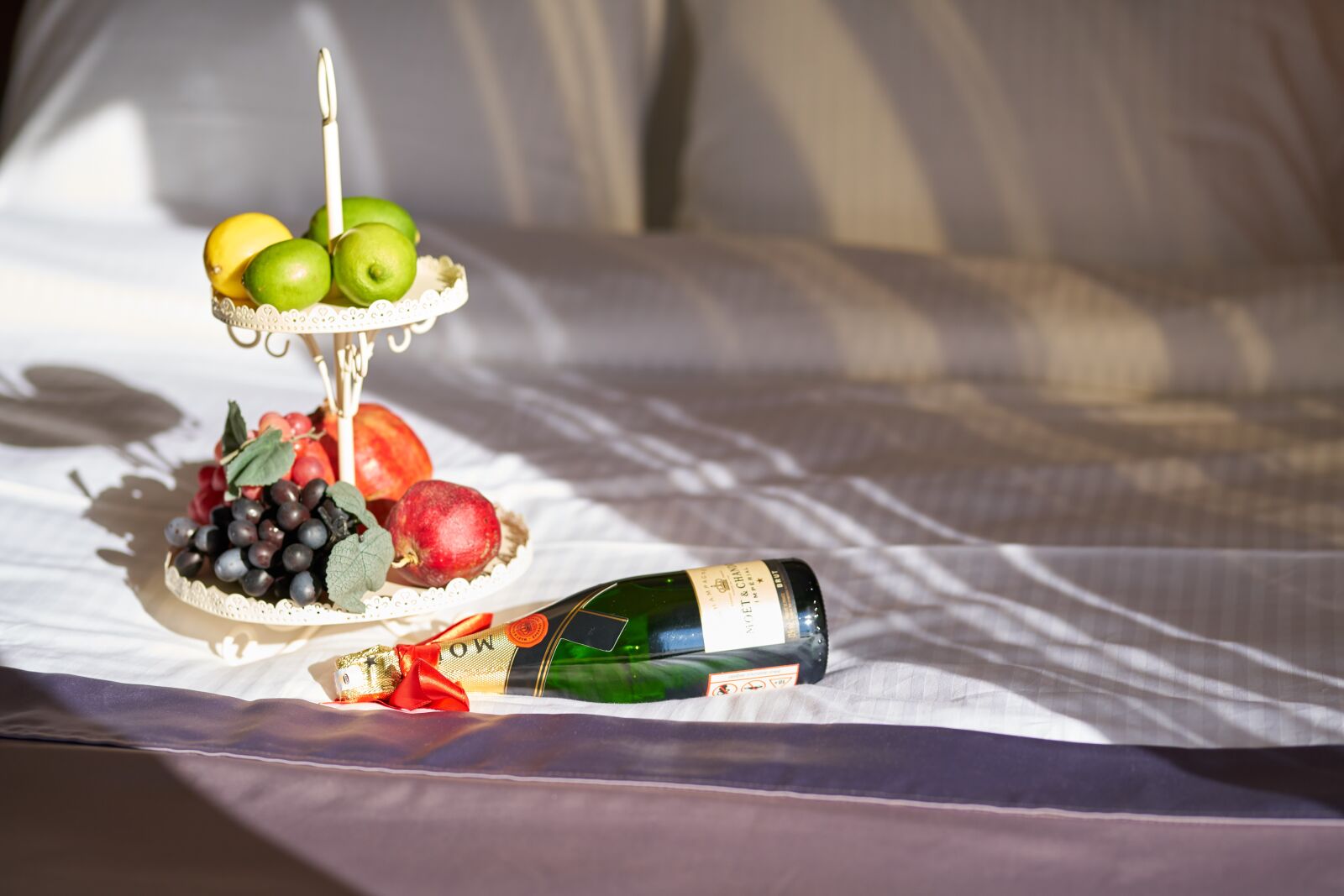Sigma 85mm F1.4 DG HSM Art sample photo. Wine, fruit, bed photography