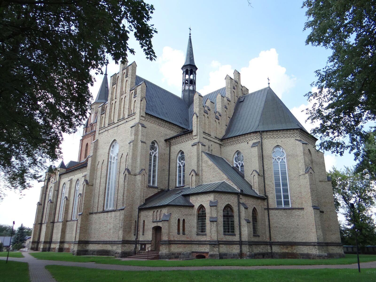 Sony DSC-HX200V sample photo. Cbs lacki, church, architecture photography