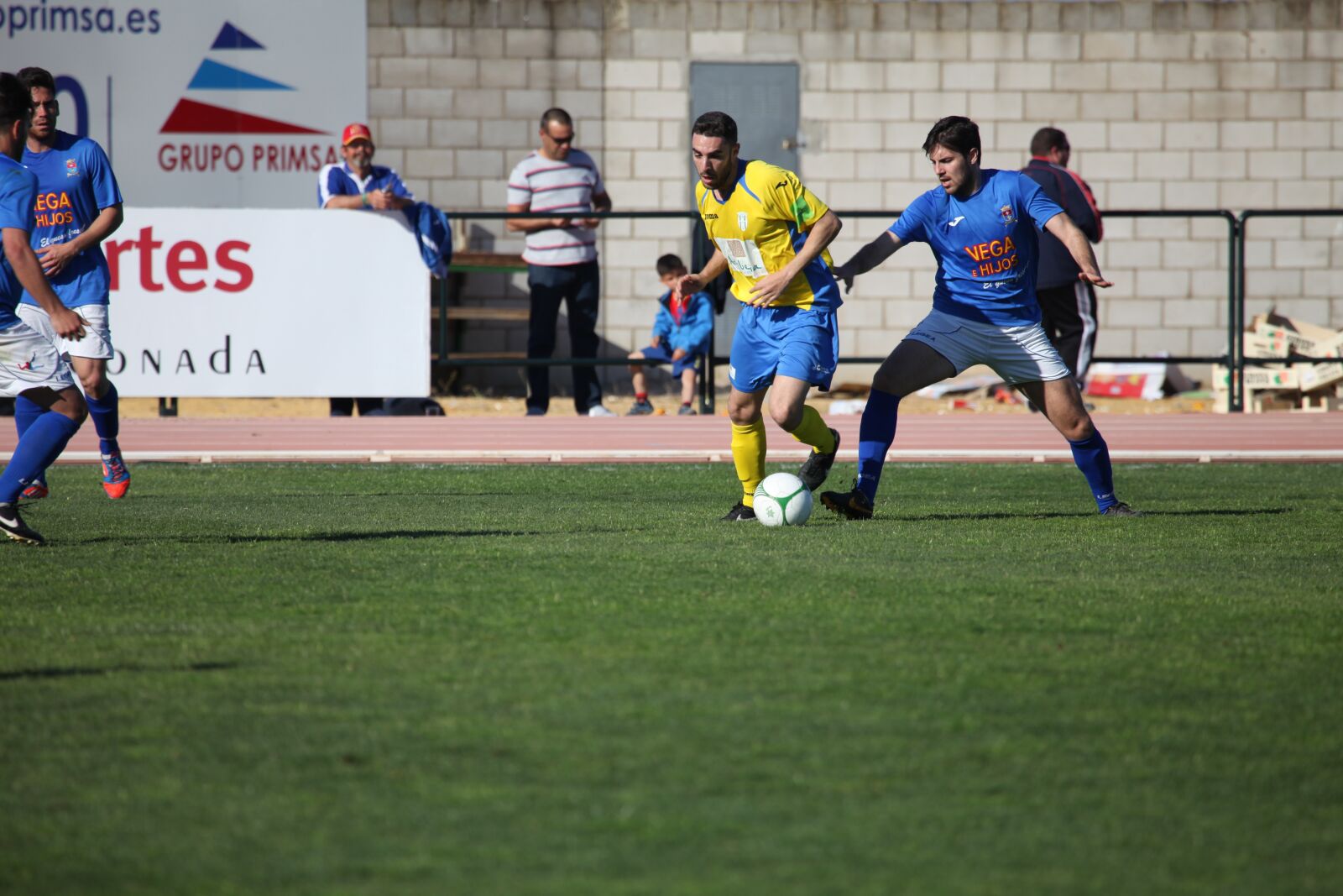 Canon EOS 5D Mark II sample photo. Stadium, football, sports photography