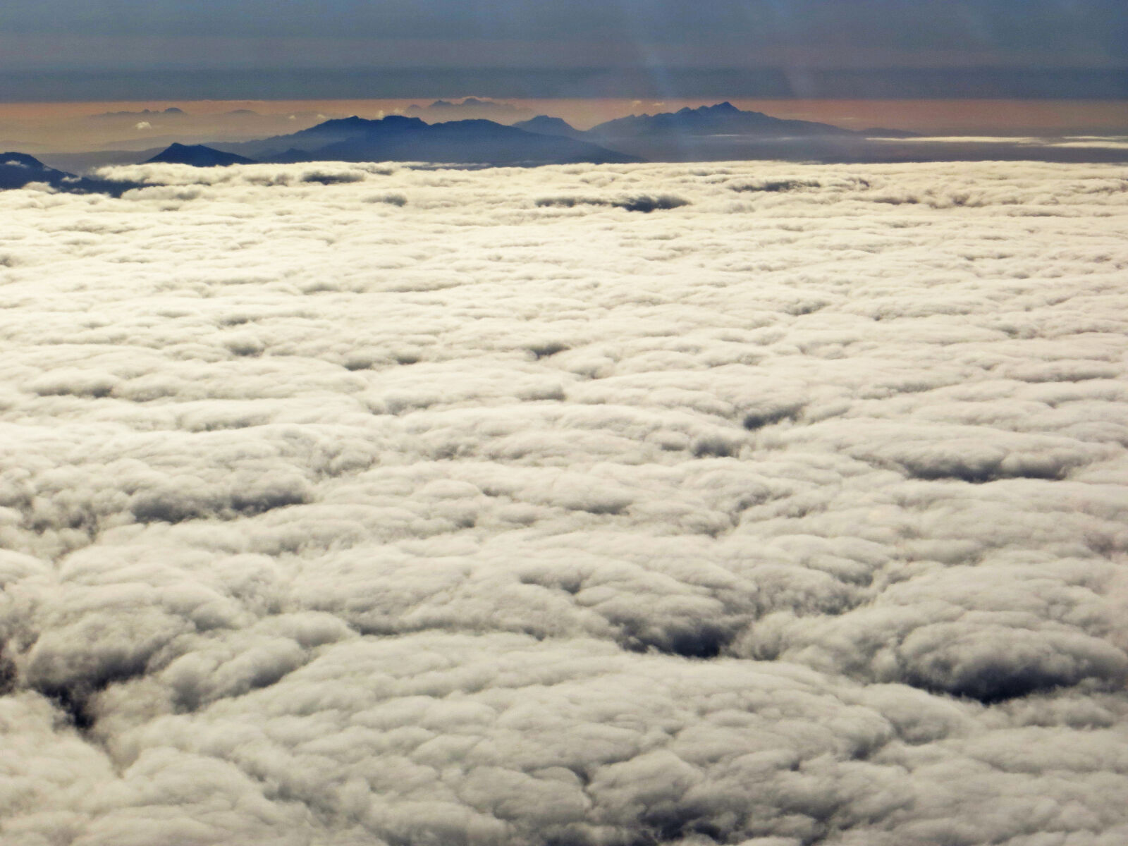 Canon PowerShot SX240 HS sample photo. Clouds, fluff, heaven, mountain photography