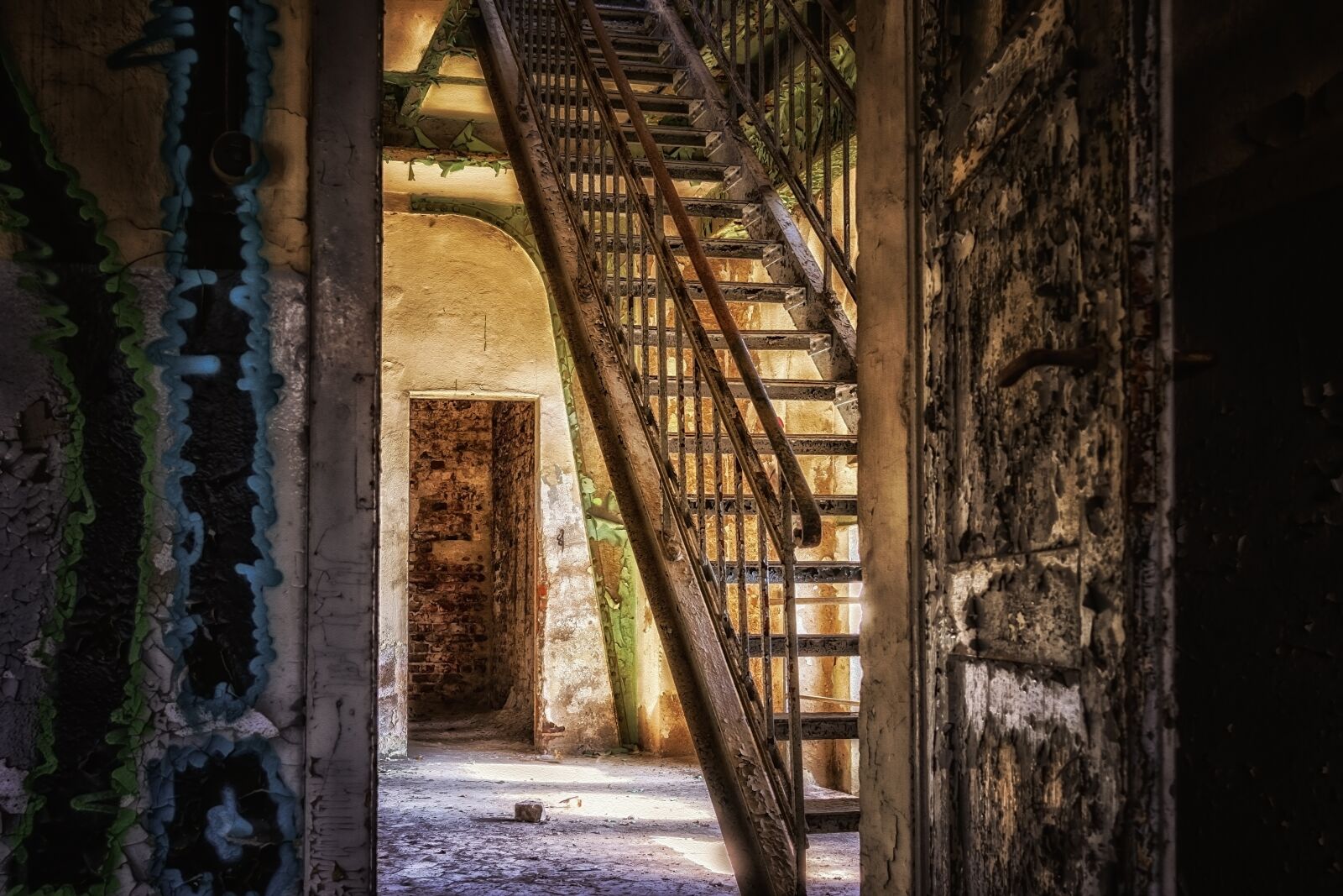 Nikon D3300 sample photo. Stairs, iron, steep photography