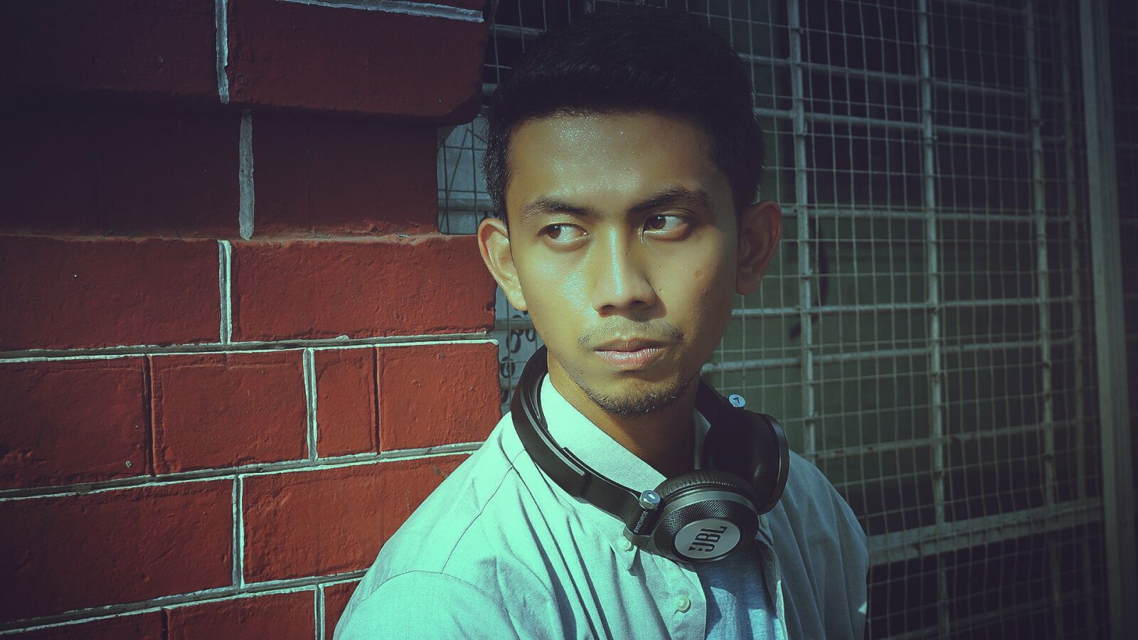Sony Alpha NEX-6 sample photo. Burmeseboy, emotional, anger photography