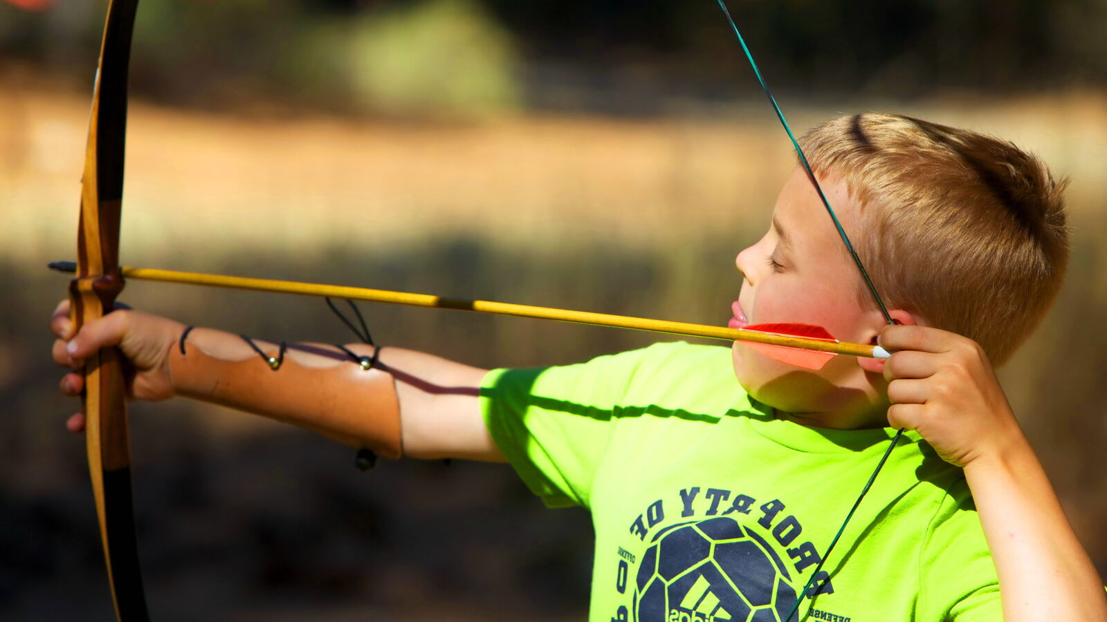 Canon EOS 5D Mark II sample photo. Archery, sport, bow, arrow photography
