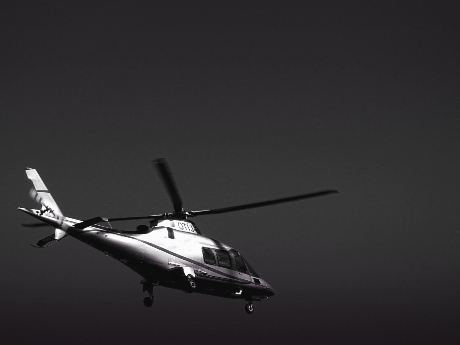 Sony DSC-HX60 sample photo. Helicopter, aircraft, propeller, aviation photography