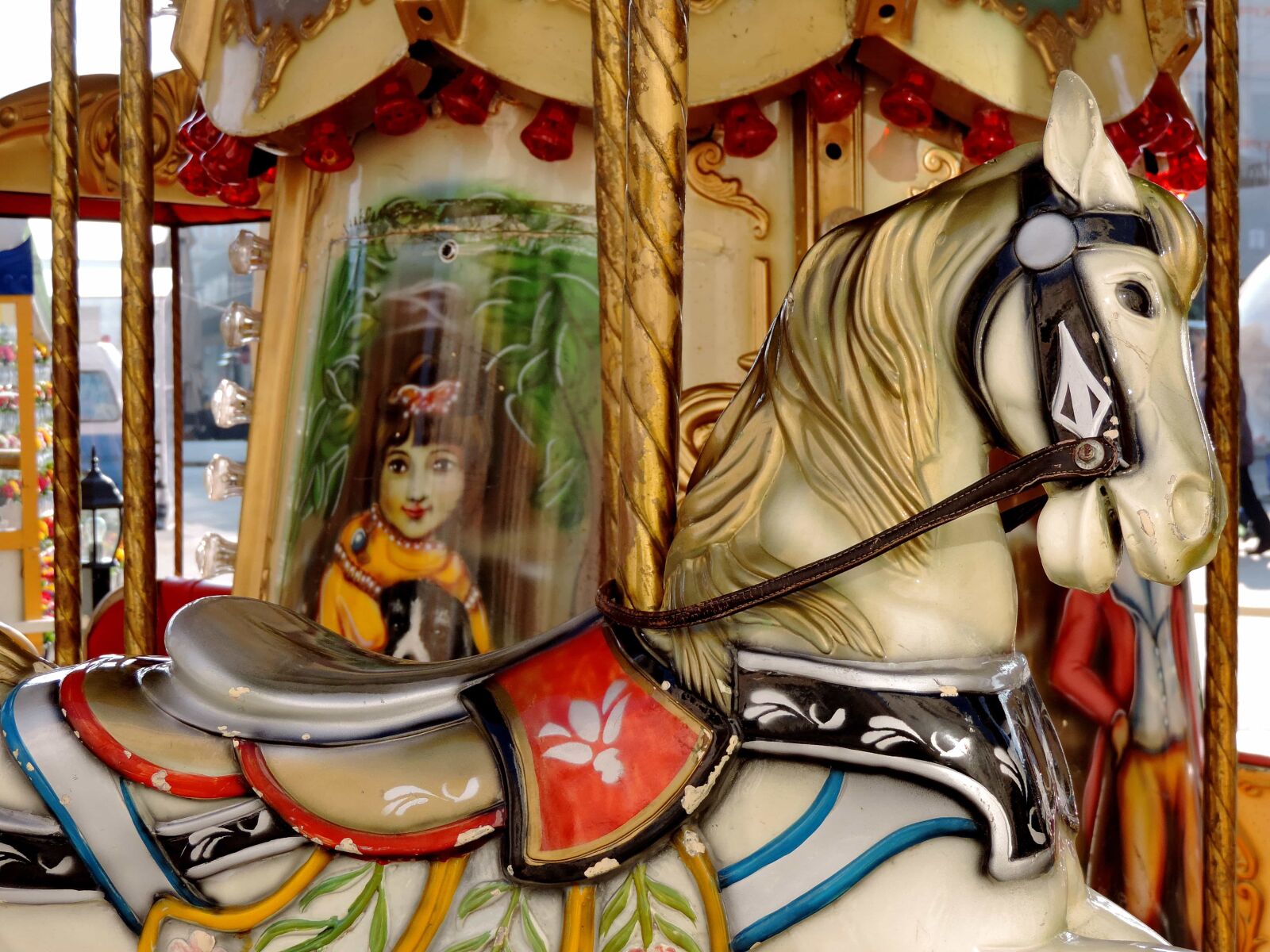 Nikon Coolpix P520 sample photo. Mechanism, carnival, carousel, entertainment photography