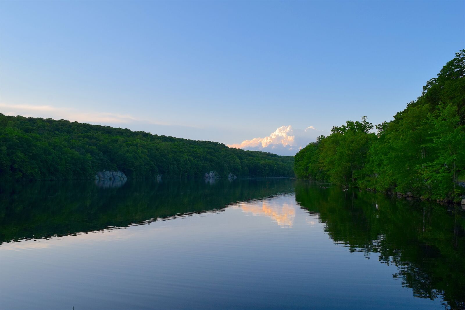 Nikon D3300 sample photo. Lake, sunset, clouds photography