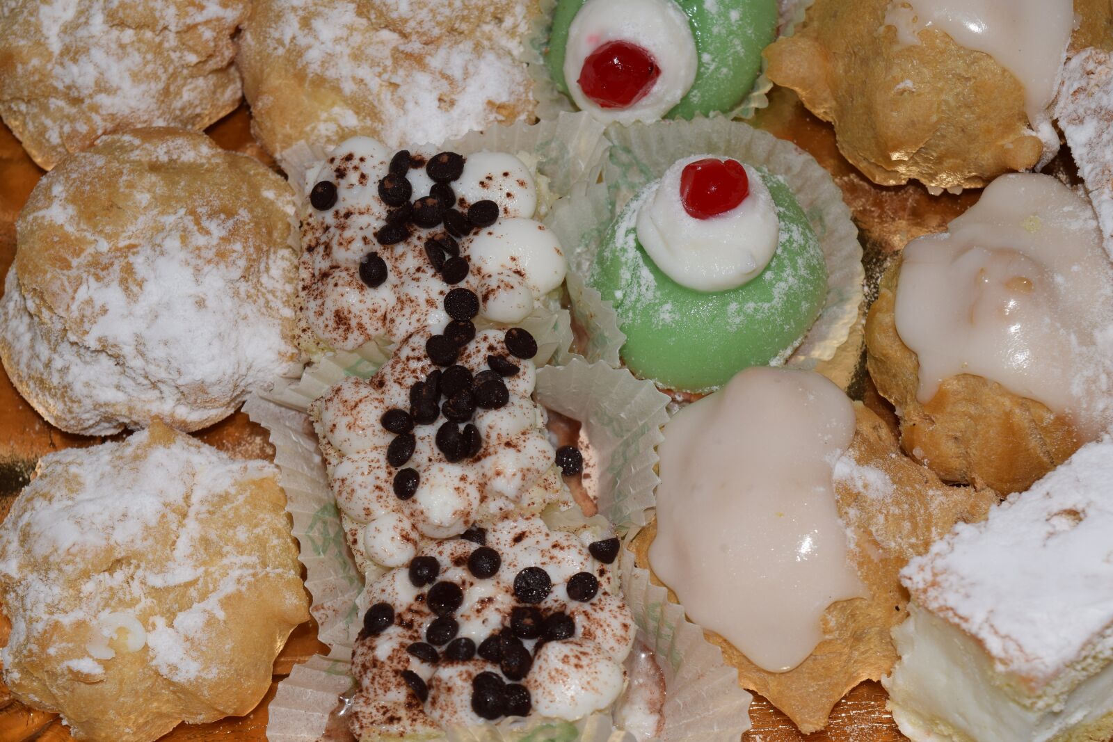 Nikon D3300 sample photo. Pastries, small cakes, sweet photography