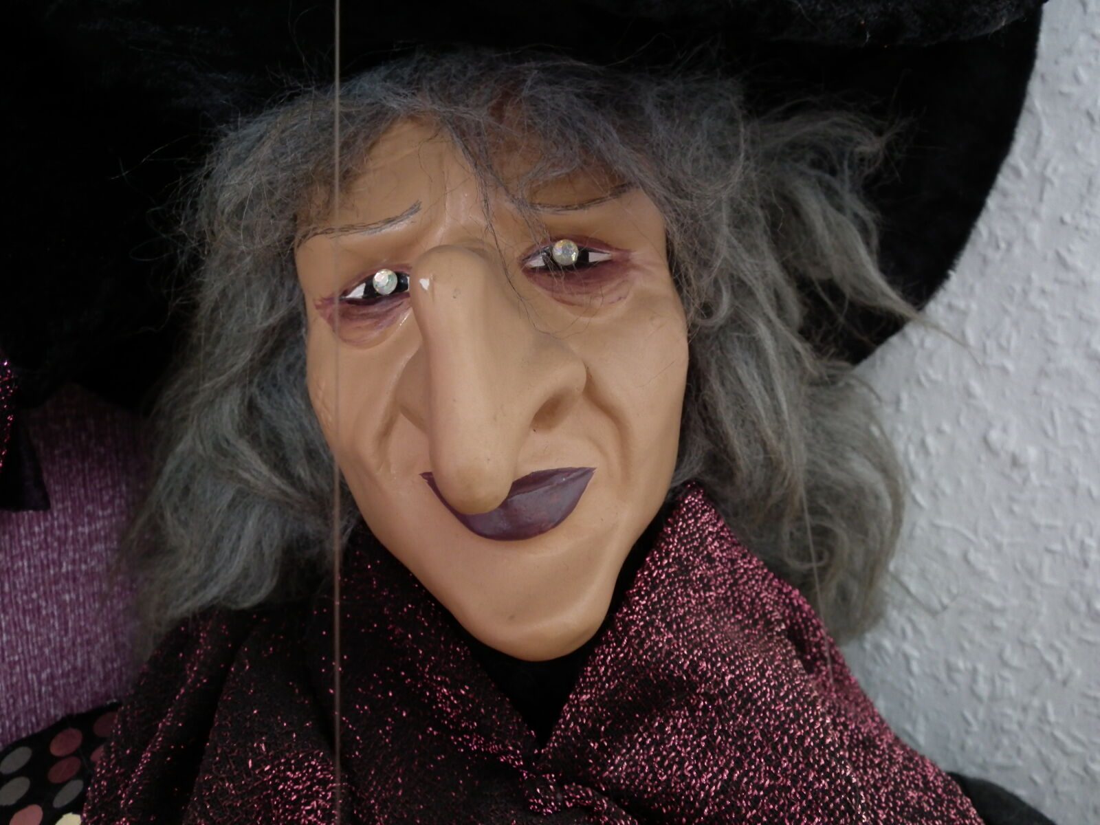 FujiFilm FinePix HS10 (FinePix HS11) sample photo. Magician photography