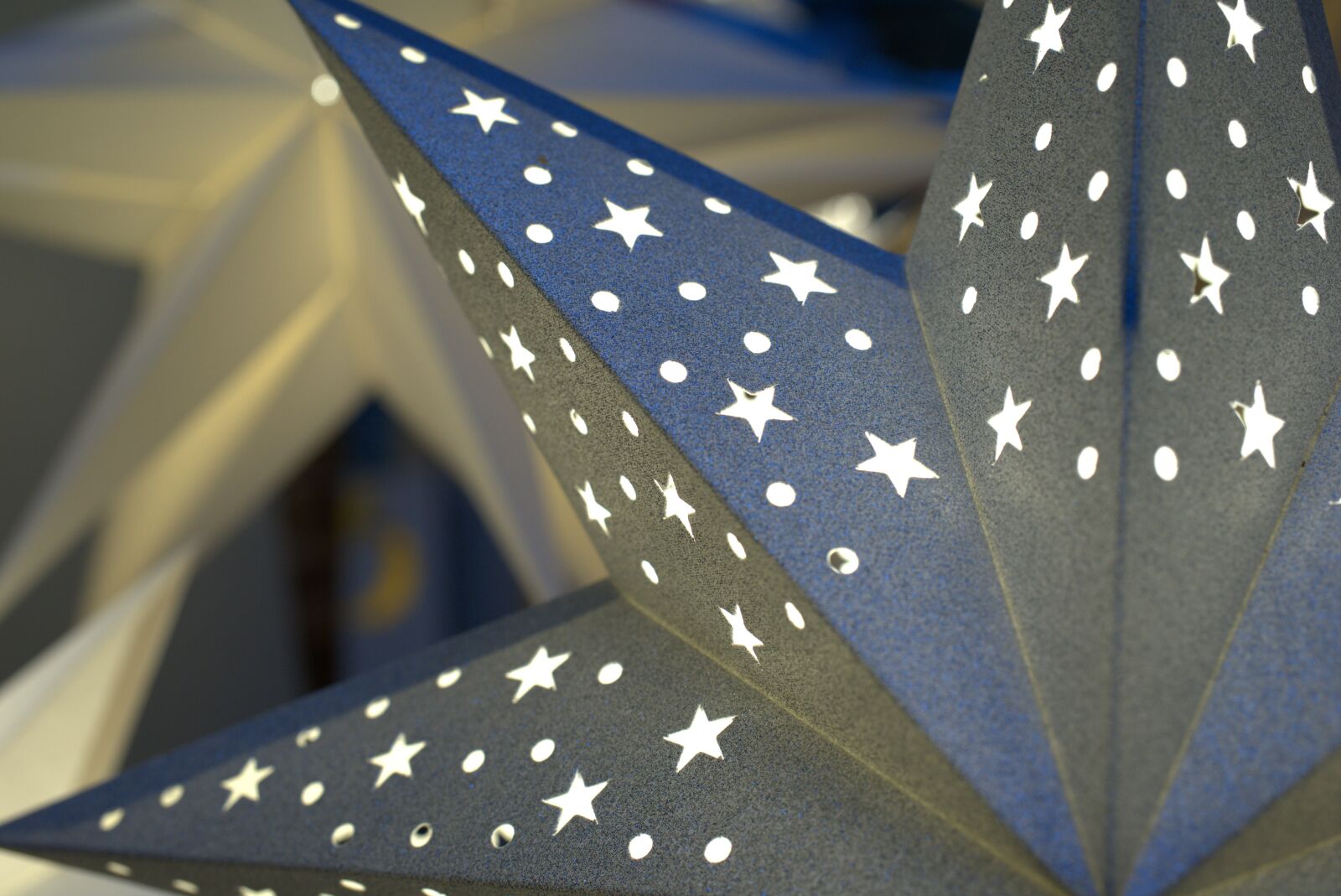 Sony FE 50mm F2.8 Macro sample photo. Star, light, christmas photography