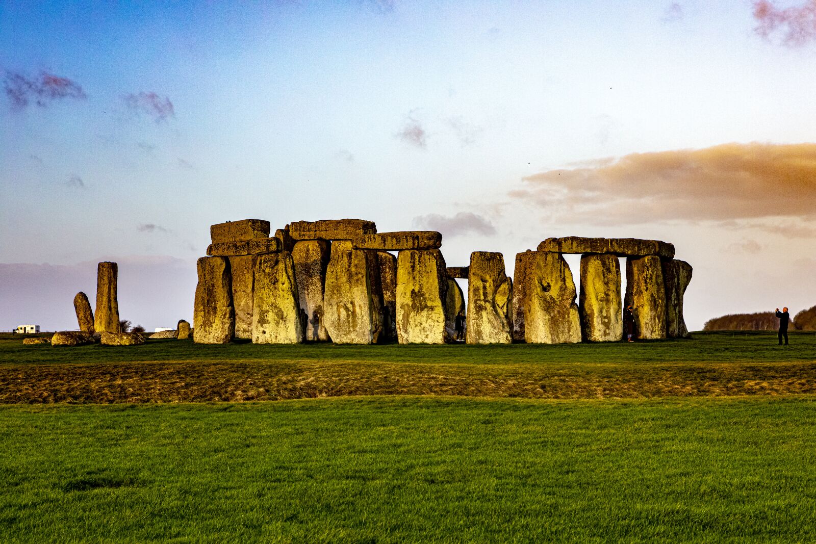 Canon EOS 5D Mark IV sample photo. Stonehenge, heritage, ancient photography
