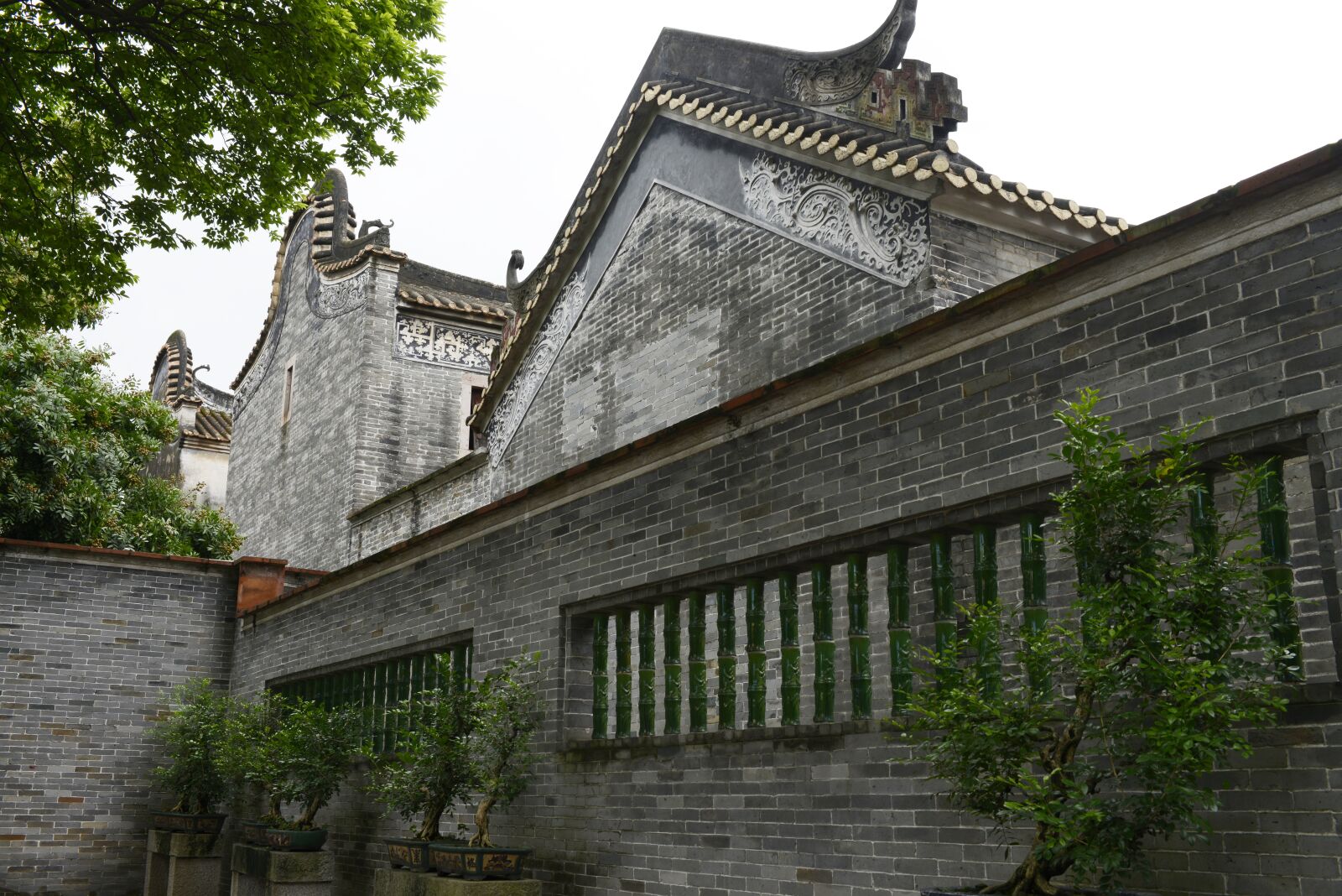 Nikon D800 sample photo. Bijiang golden house, ming photography