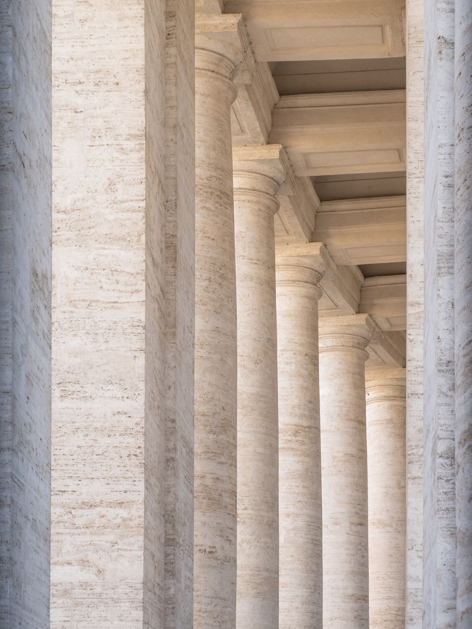 Fujifilm X-T2 sample photo. Columns, marble, capital photography
