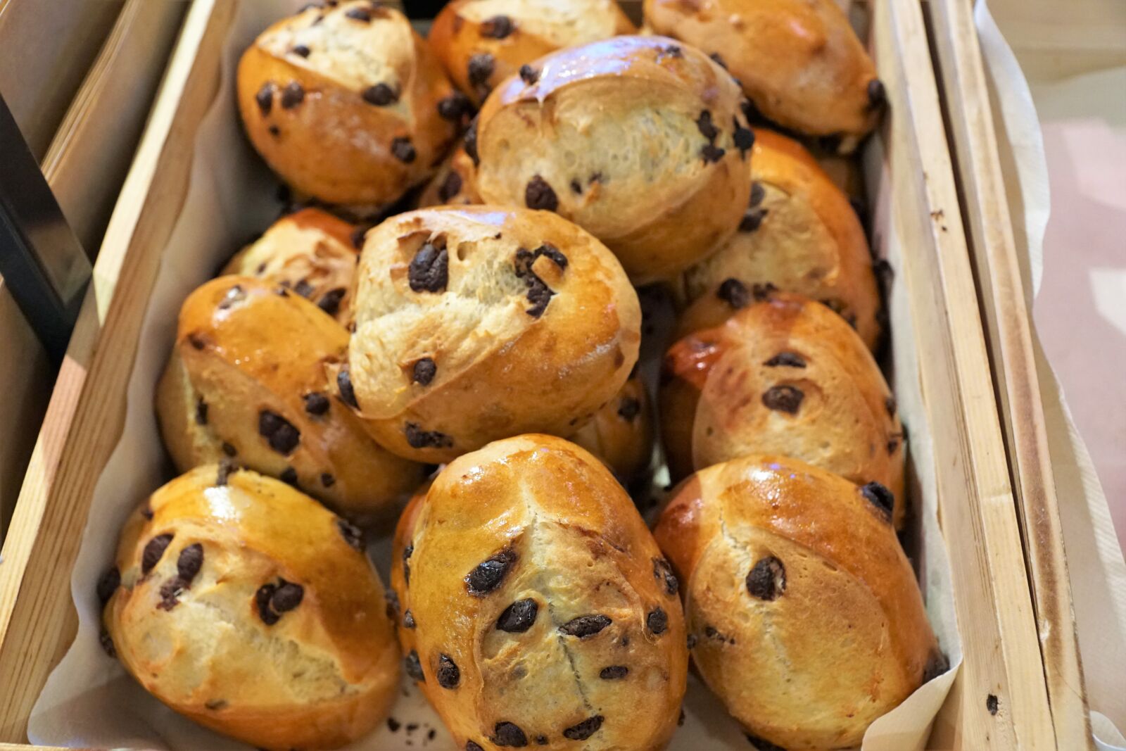 Sony ILCA-77M2 + Sony DT 16-50mm F2.8 SSM sample photo. Bread, chocolate, sweet photography