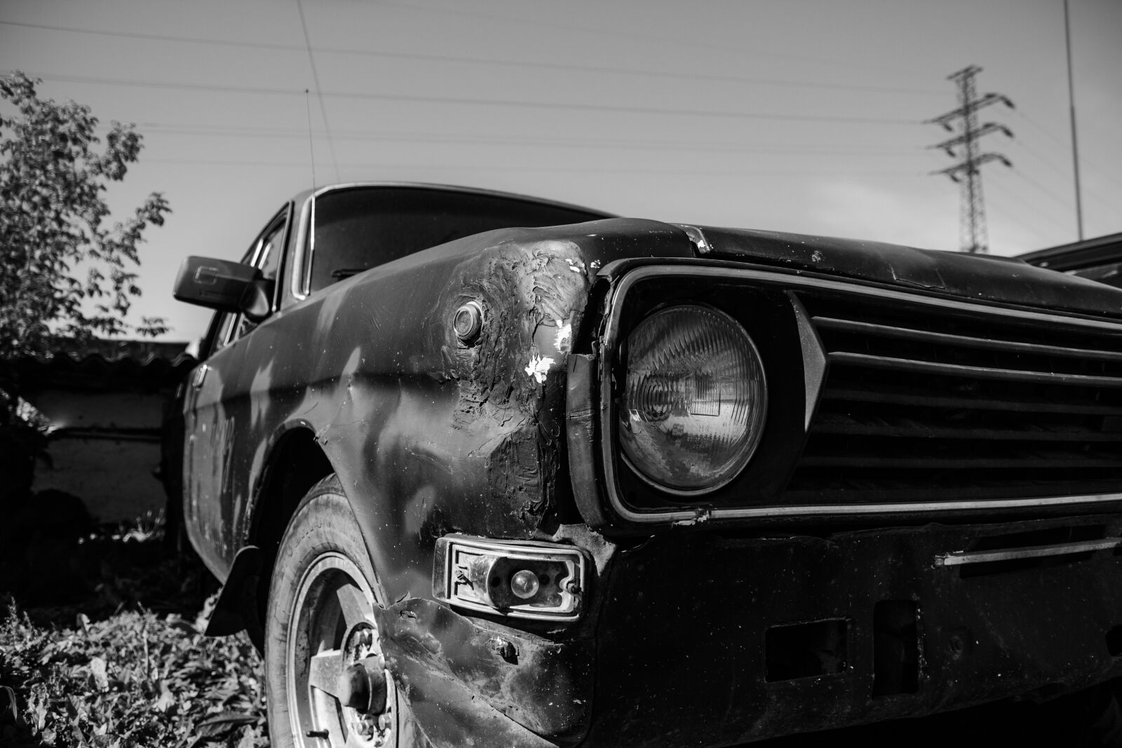 Canon EOS 7D sample photo. Headlight, car, black and photography