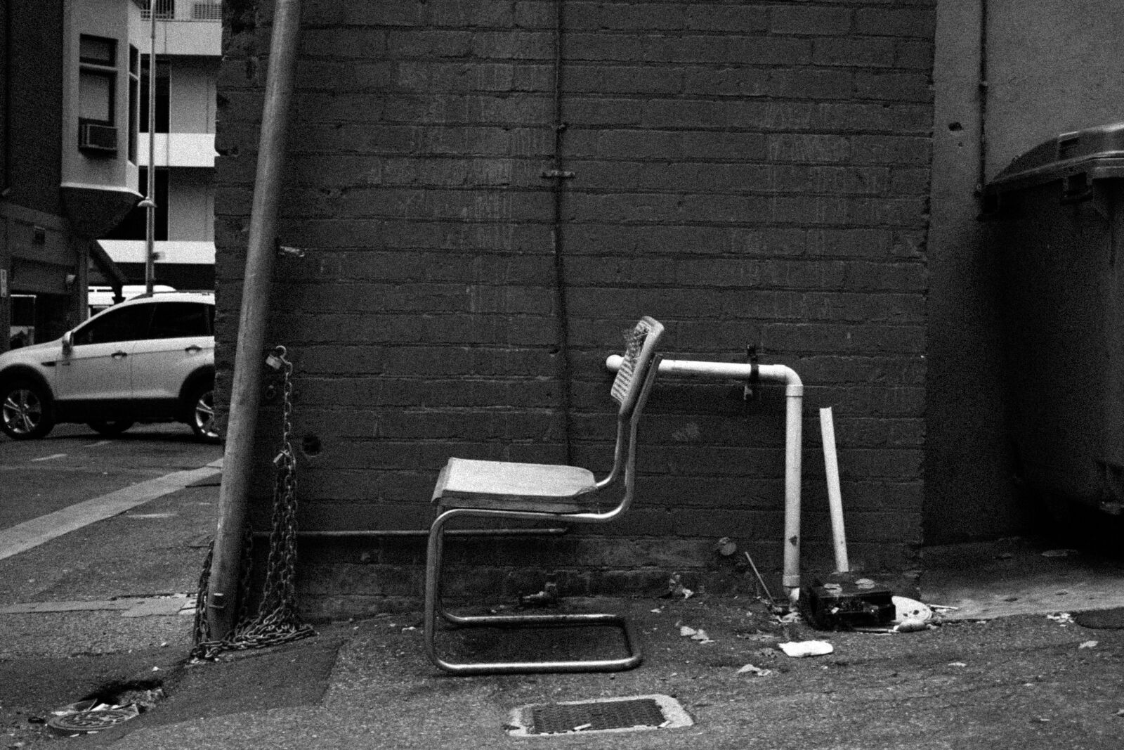 Nikon D3400 sample photo. Black, and, white, chair photography