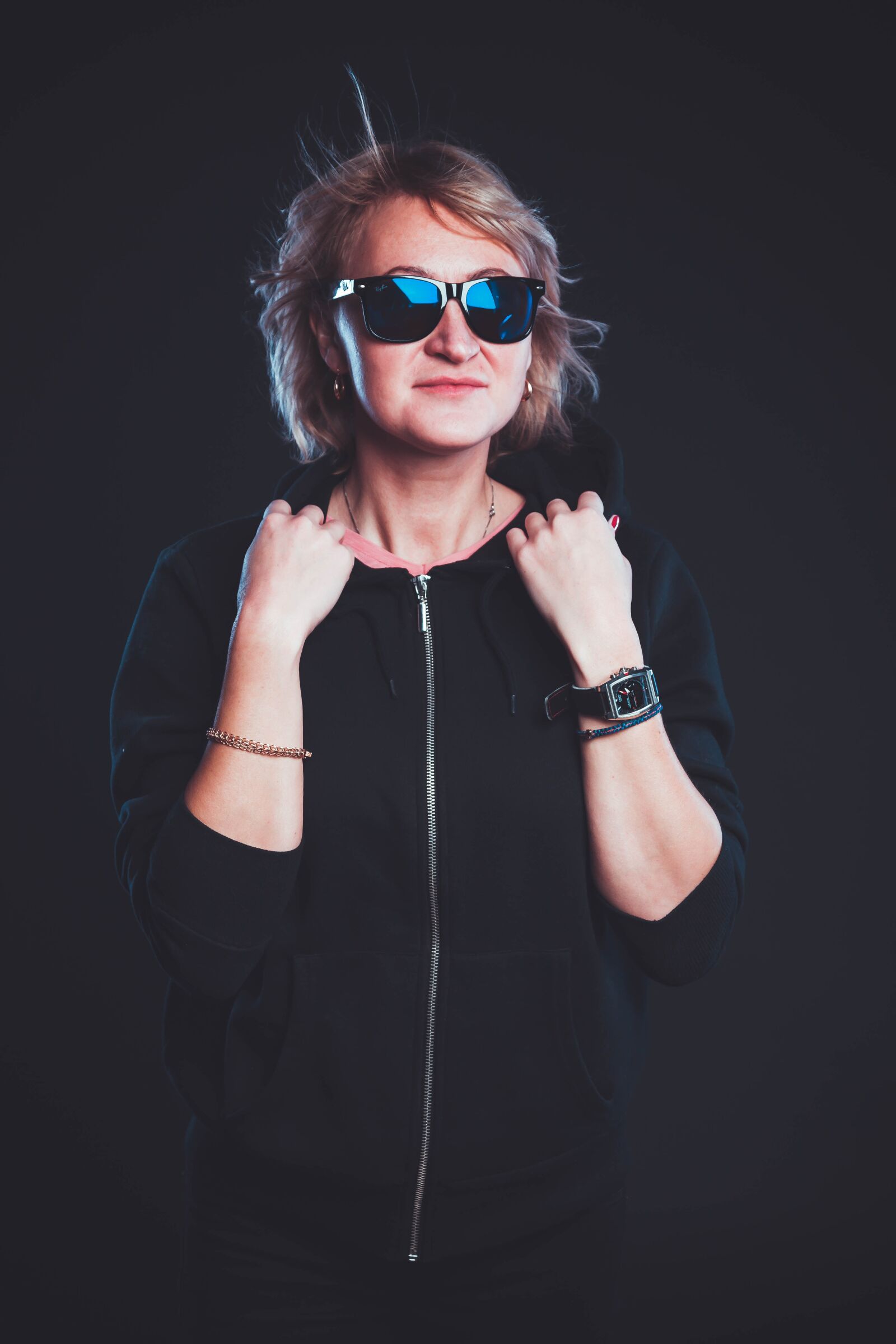 Canon EOS 5D Mark II sample photo. Glasses, girl, woman photography