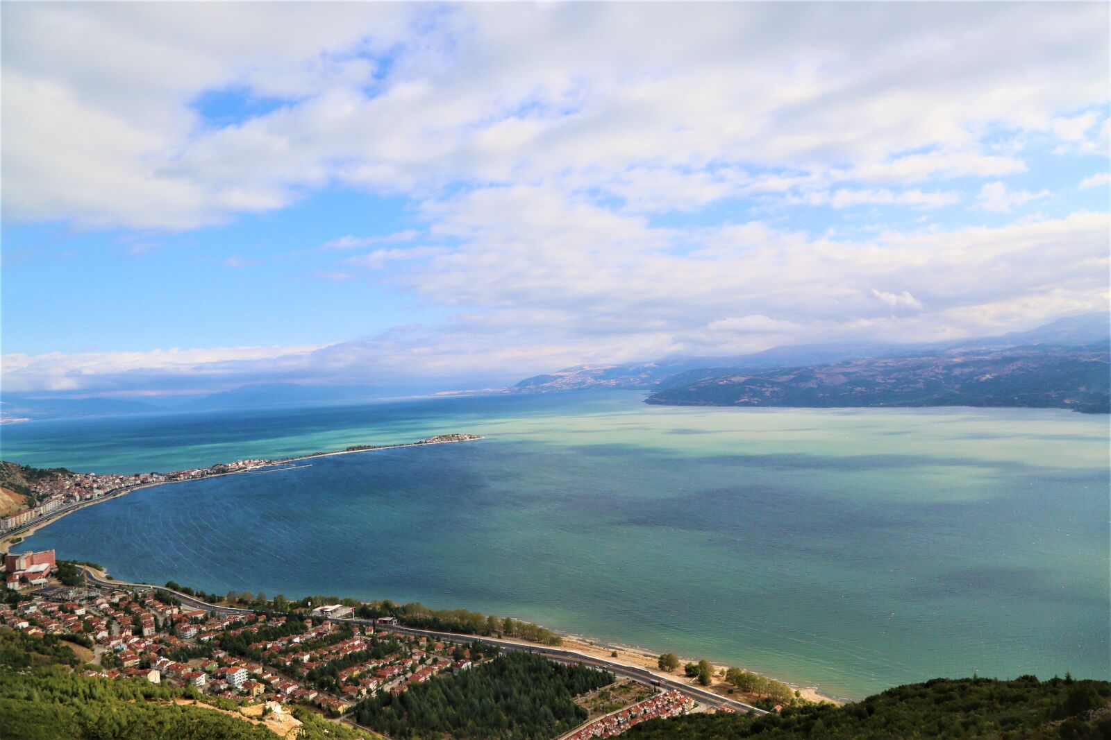 Canon EF 24-105mm F4L IS USM sample photo. Lake, landscape, water photography