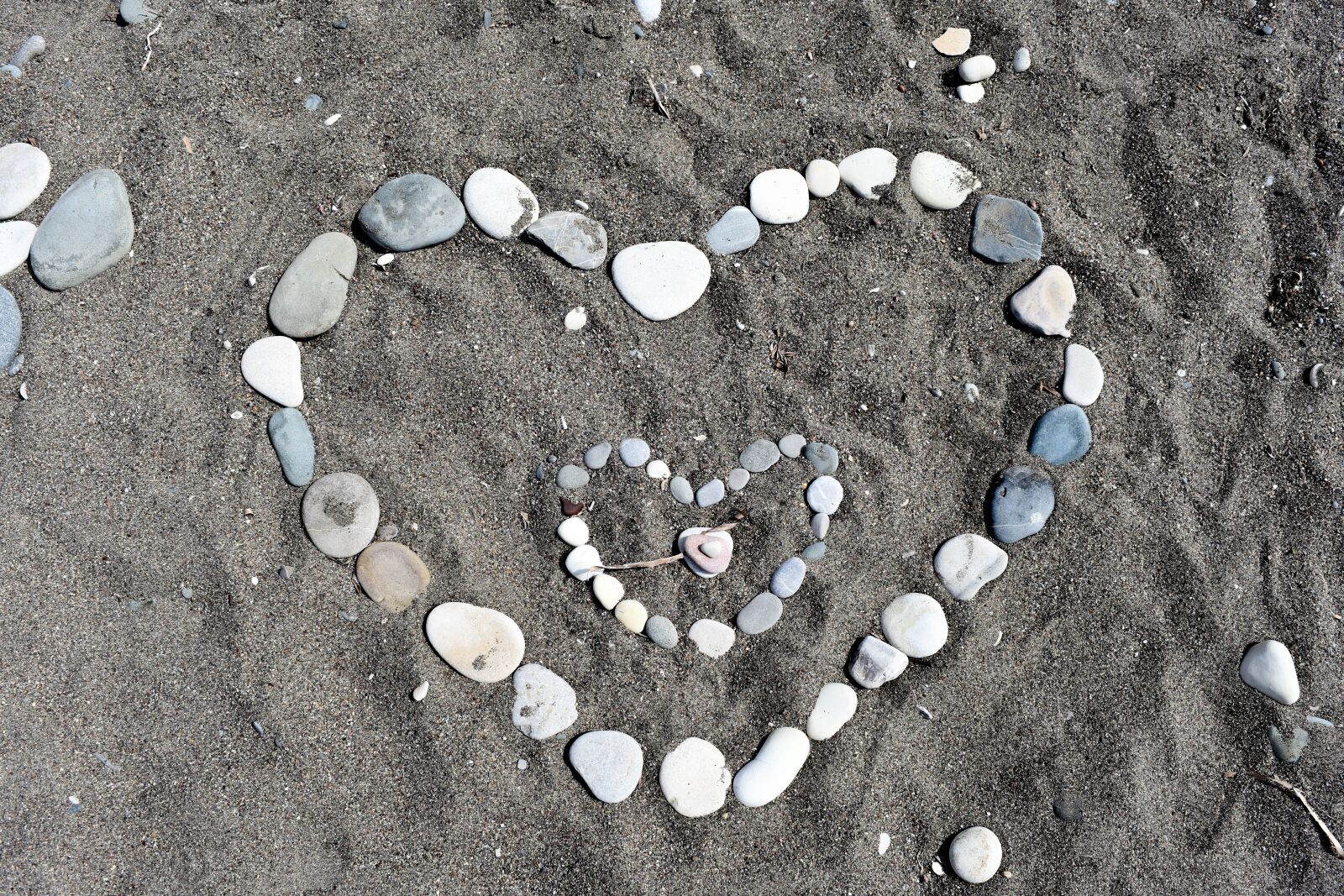 Nikon D7200 sample photo. Beach, the stones, pebbles photography