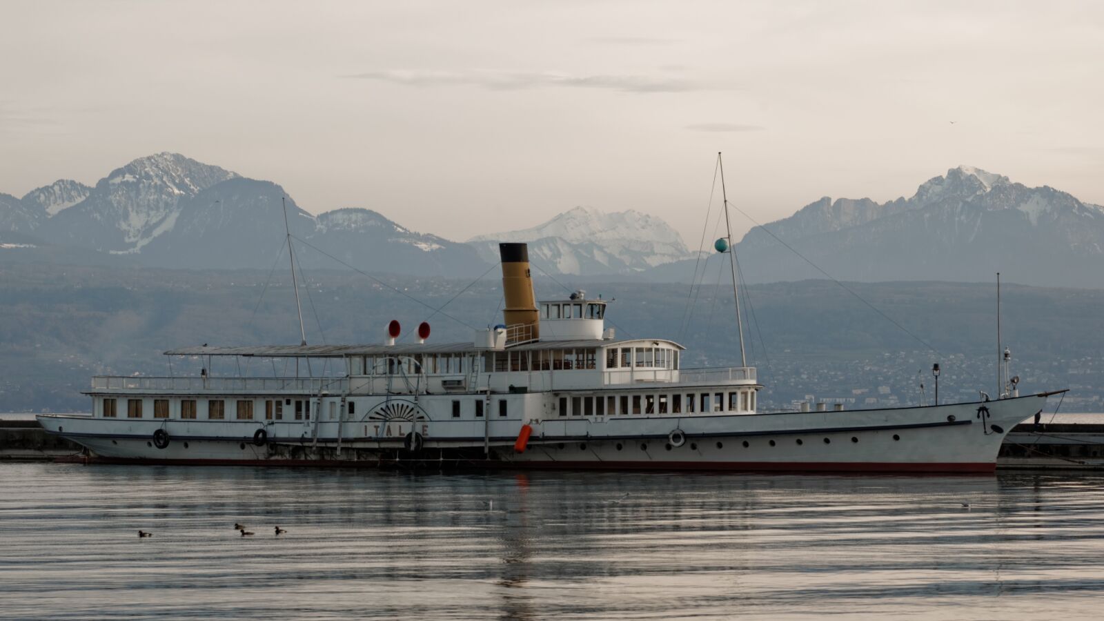 Nikon D50 sample photo. Steam, old, boat photography