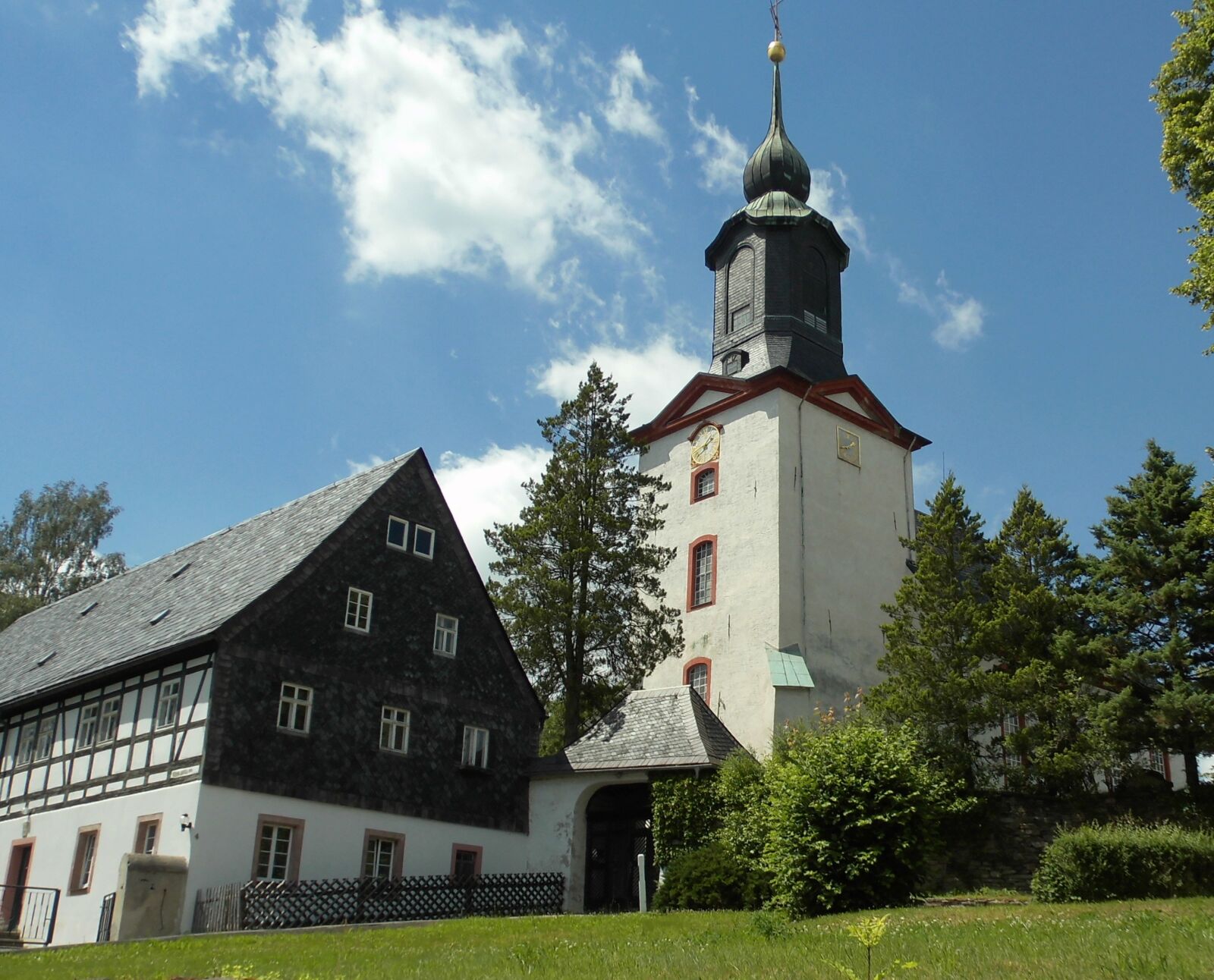 MEDION MD86824 sample photo. Gahlenz, saxony, church photography