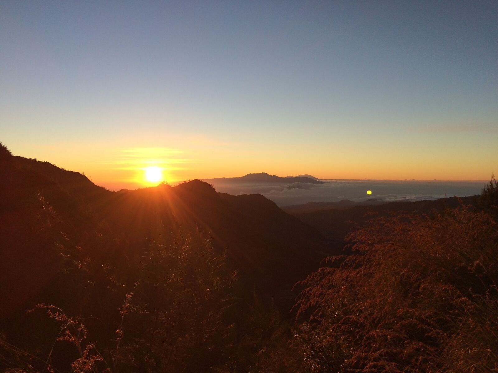 iPhone 5s back camera 4.15mm f/2.2 sample photo. East, sun, mountains photography