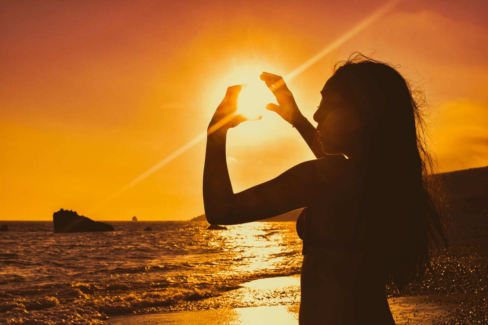 Nikon D3300 sample photo. Holding the sun, girl photography