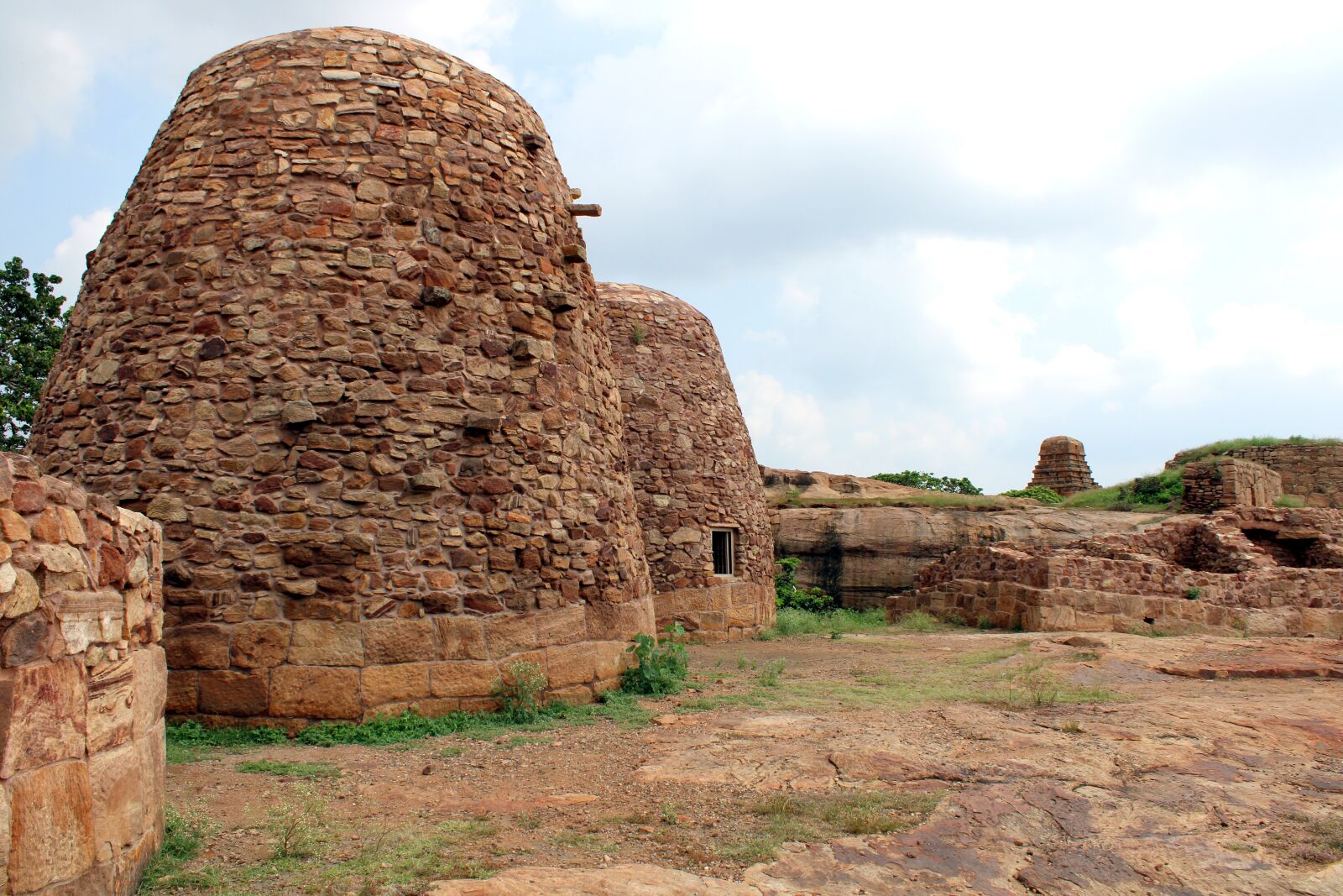 Canon EOS 2000D (EOS Rebel T7 / EOS Kiss X90 / EOS 1500D) sample photo. Badami rock hill, badami photography