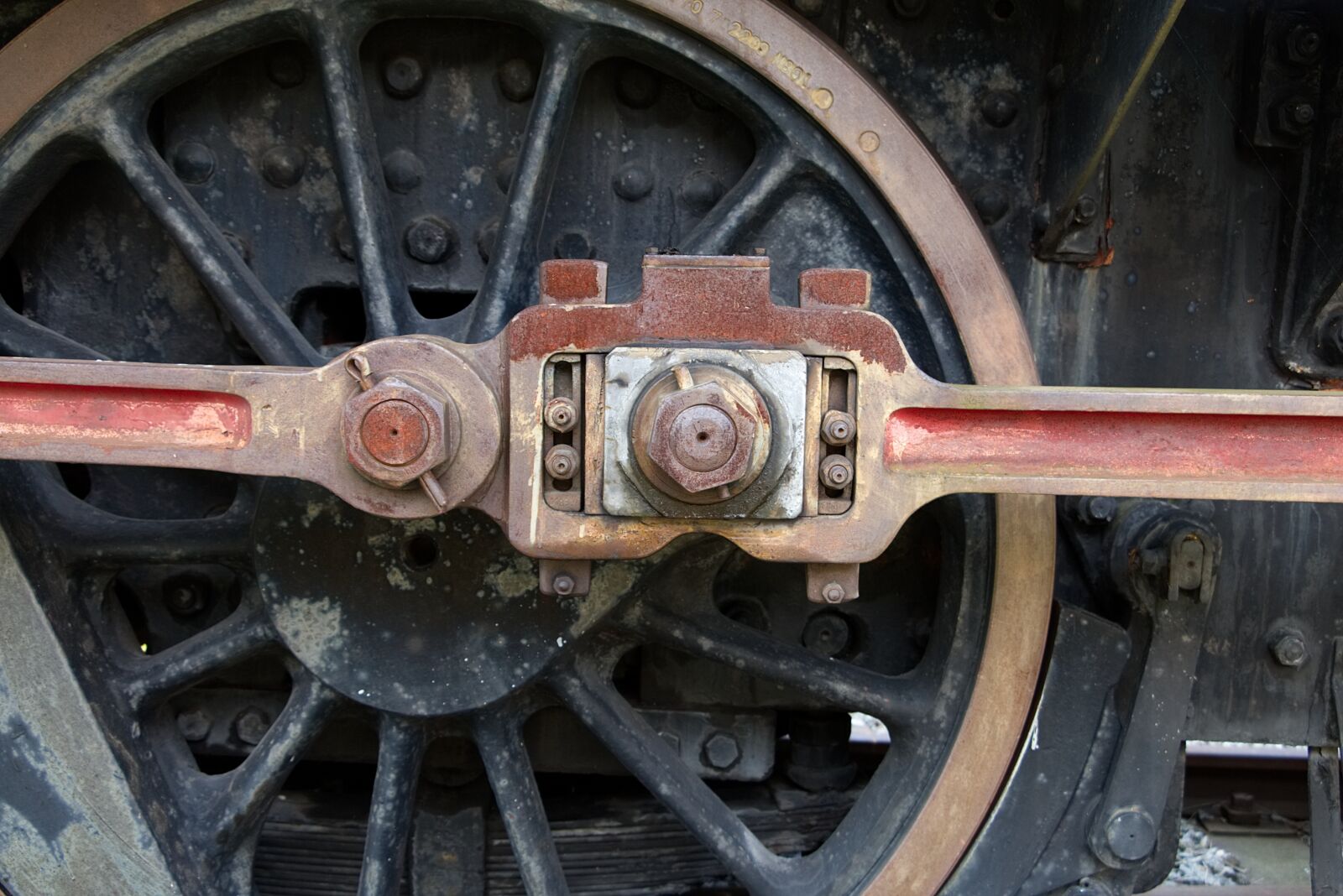 Canon EOS 70D sample photo. Railway, wheel, push rod photography