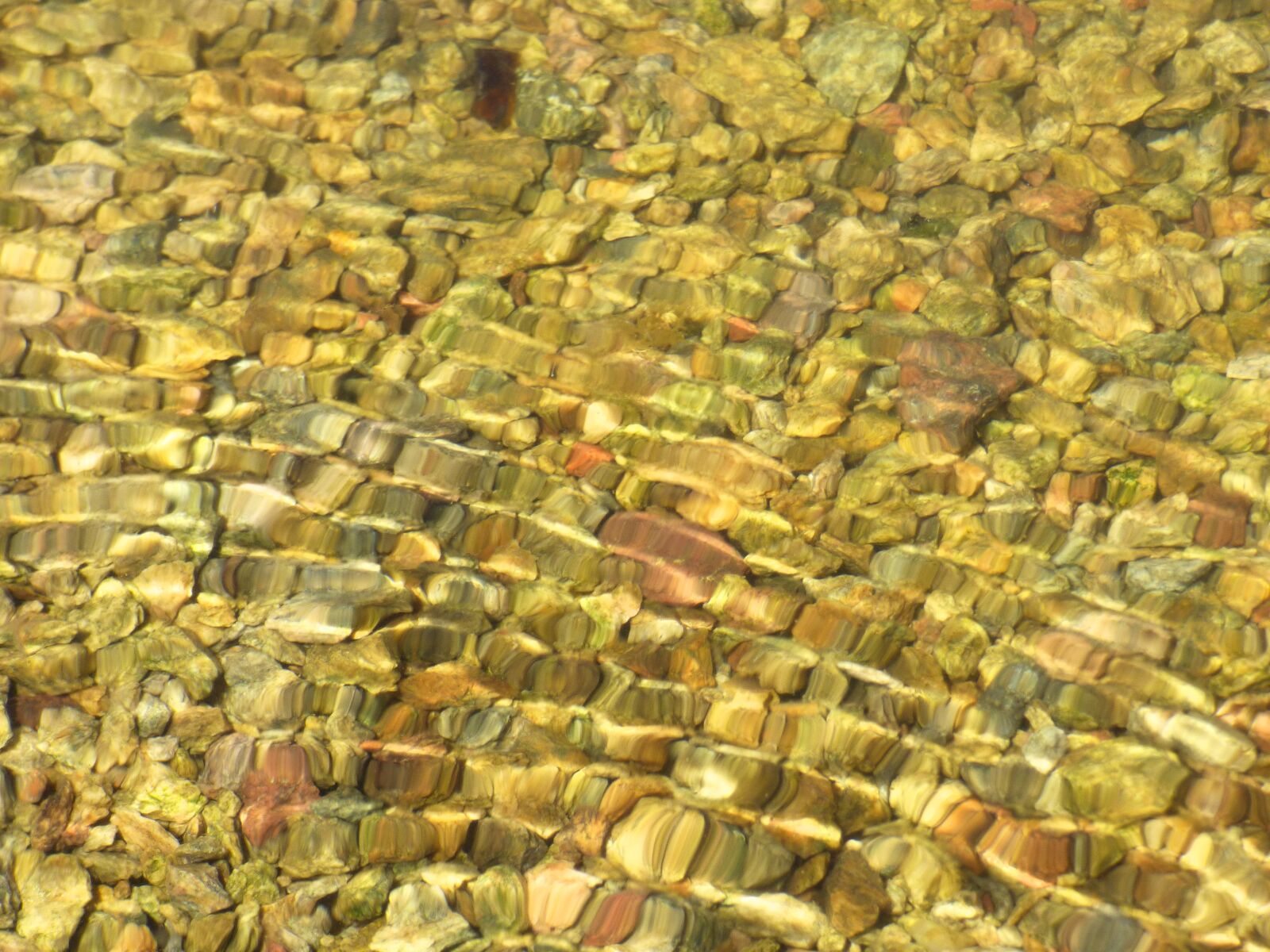 Panasonic Lumix DMC-FZ70 sample photo. Underwater stones, crystalline, water photography