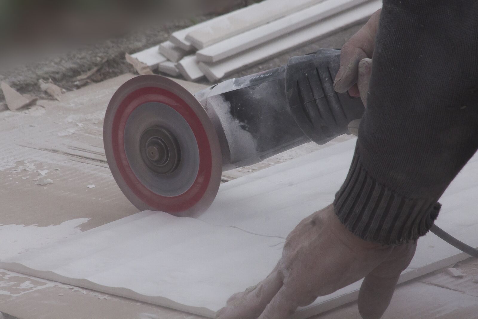 Canon EOS 50D sample photo. Angle grinder, flex, dust photography