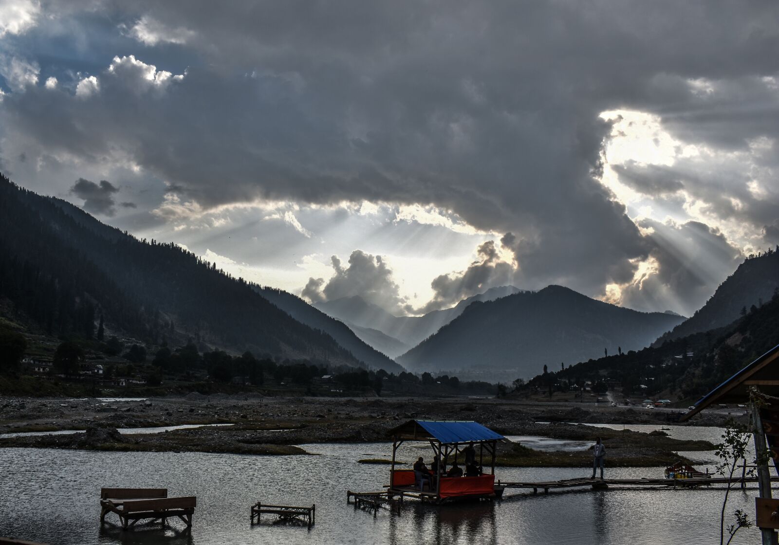 Nikon D3500 sample photo. Mountains, cloudy, landscape photography