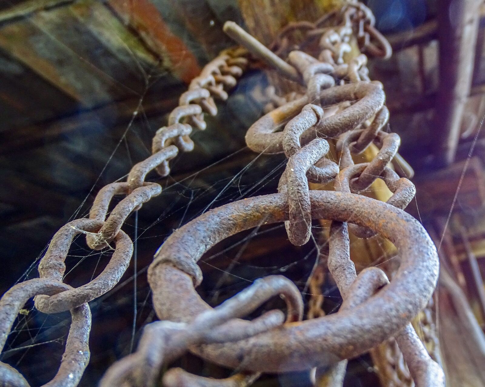 Sony Cyber-shot DSC-HX350 sample photo. Chain, old, metal photography