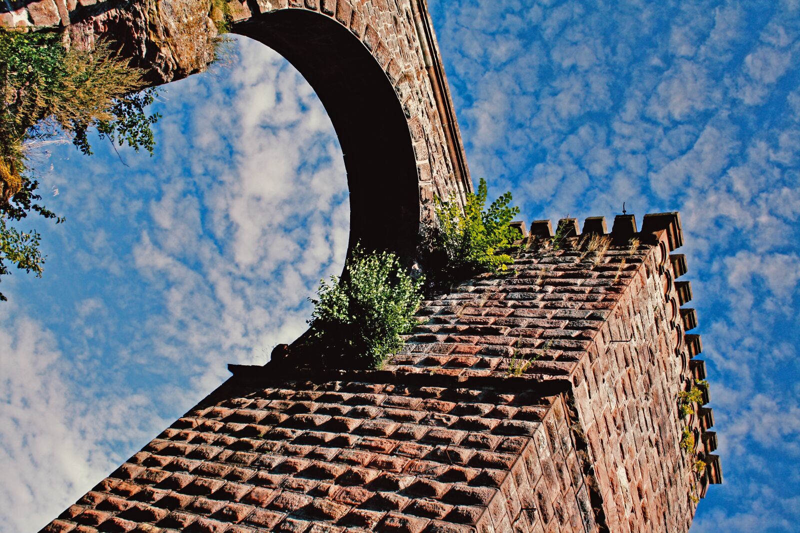 Canon EOS 1000D (EOS Digital Rebel XS / EOS Kiss F) sample photo. Industry rock, annweiler, palatinate photography